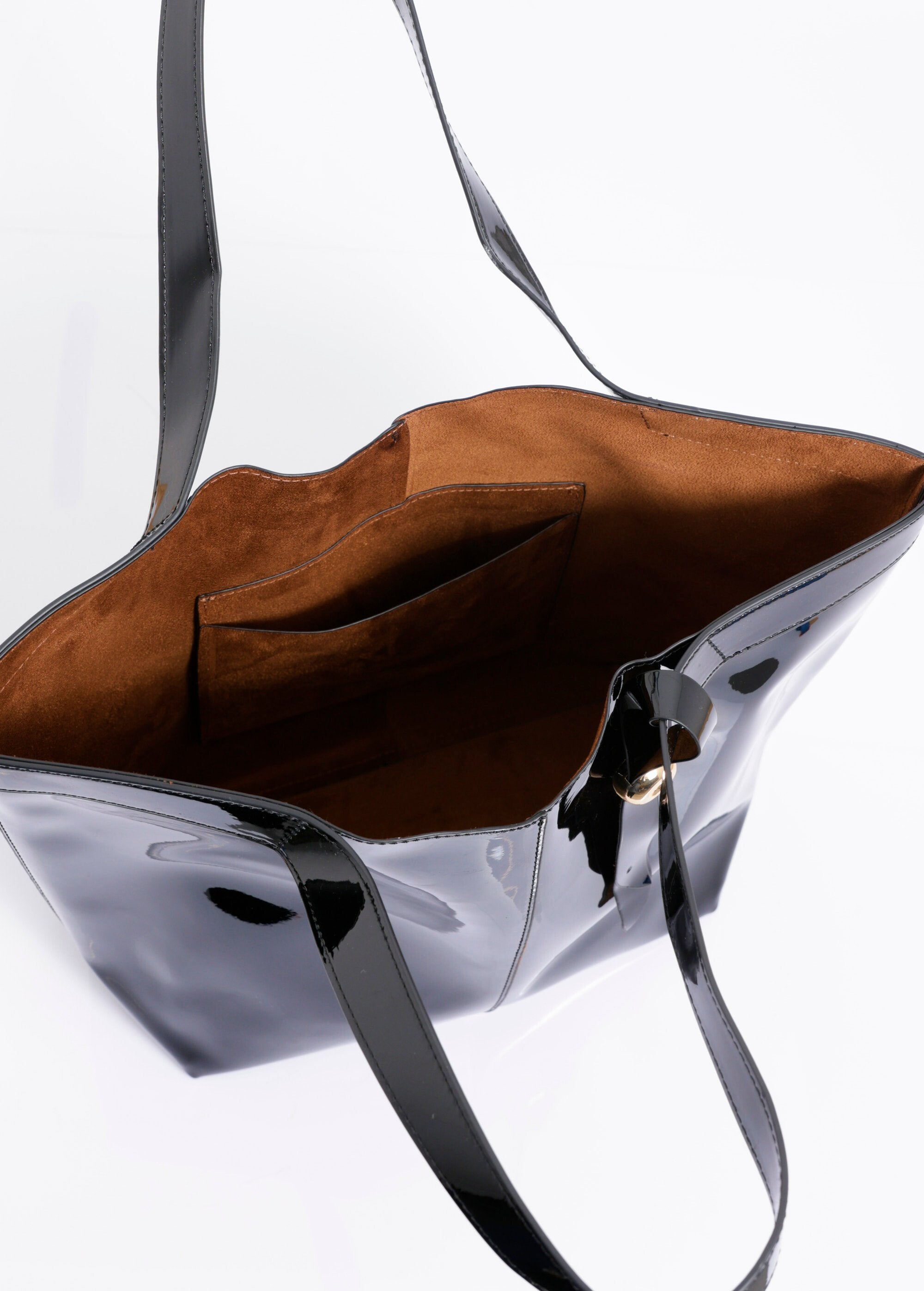 Gelakte_draagtas_met_hengsels_en_gri_Vernis_noir_DE2_slim