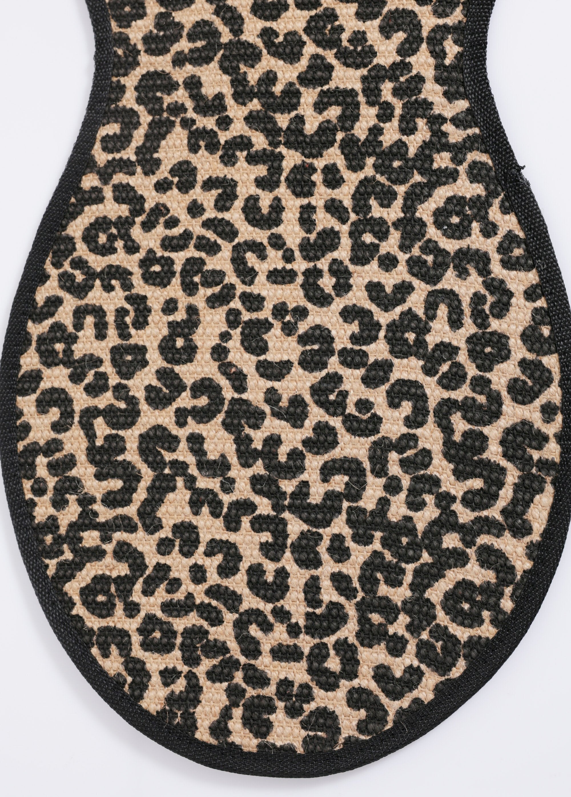 Krabpaal_met_mooie_decoratie_Leopard_DE2_slim