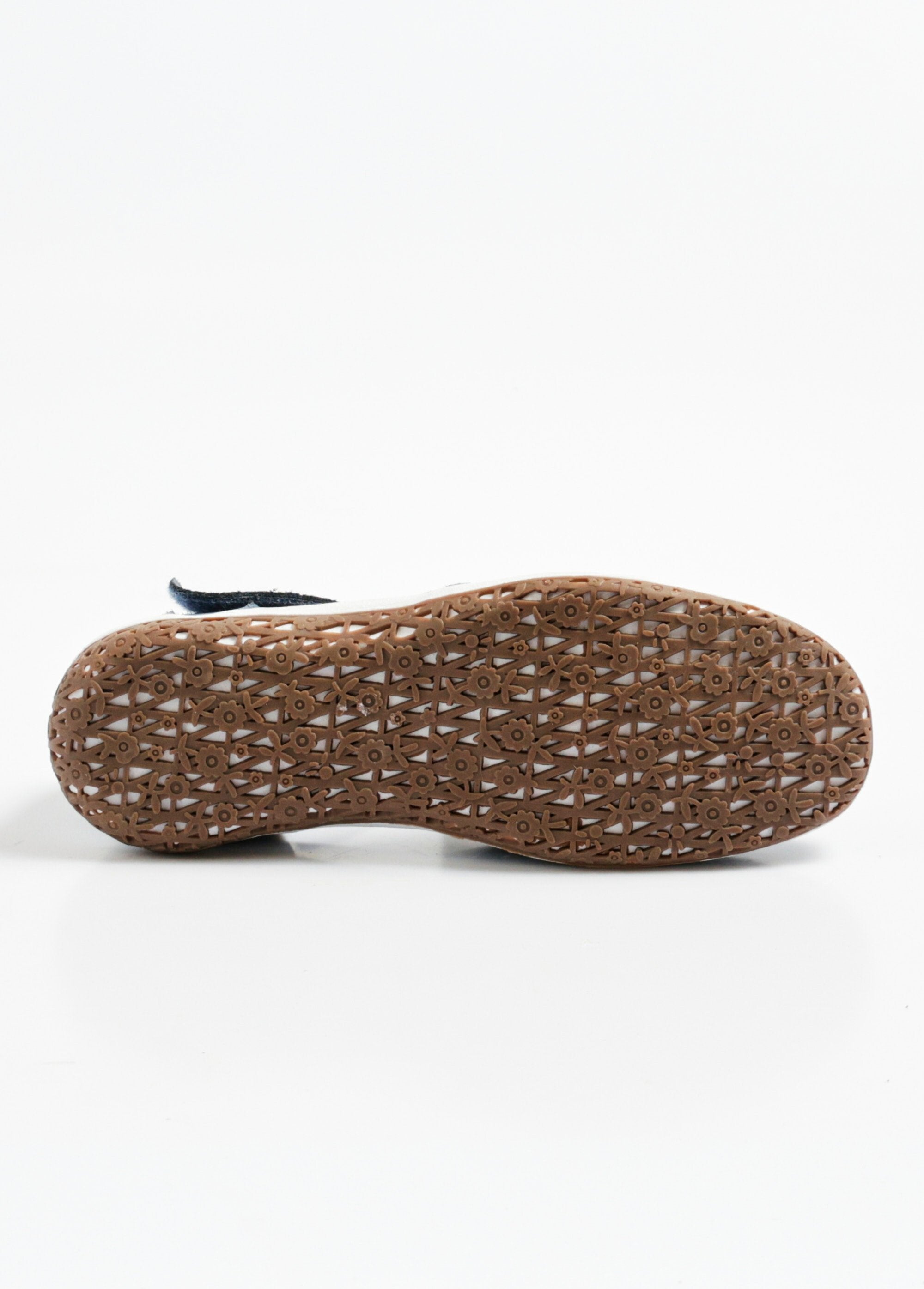 Comfortabele_opengewerkte_leren_ballerina's_met_klittenbandsluiting_Bleu_UN1_slim