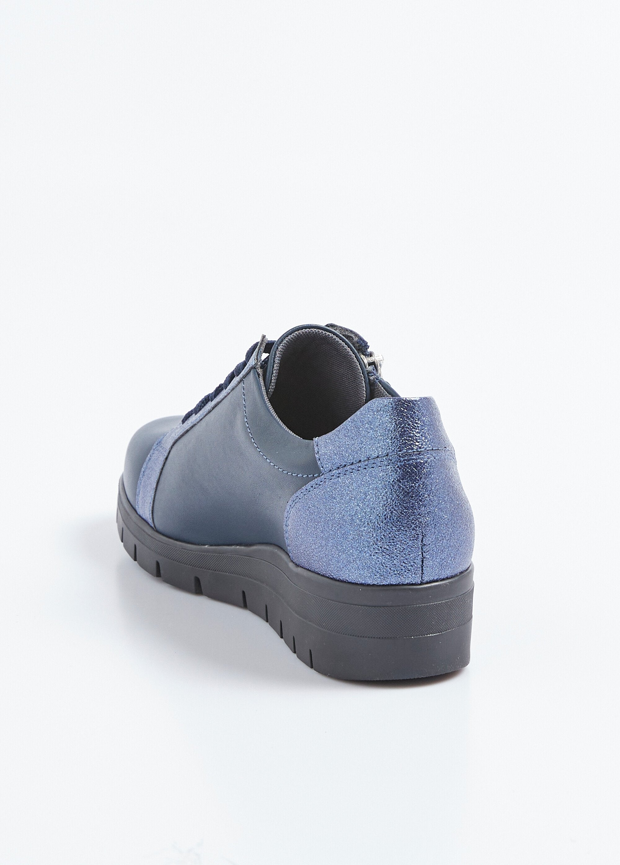 Sportschoenen_met_vetersluiting_in_twee_materialen_en_comfortbreedte_met_ritssluiting_Bleu_DO1_slim