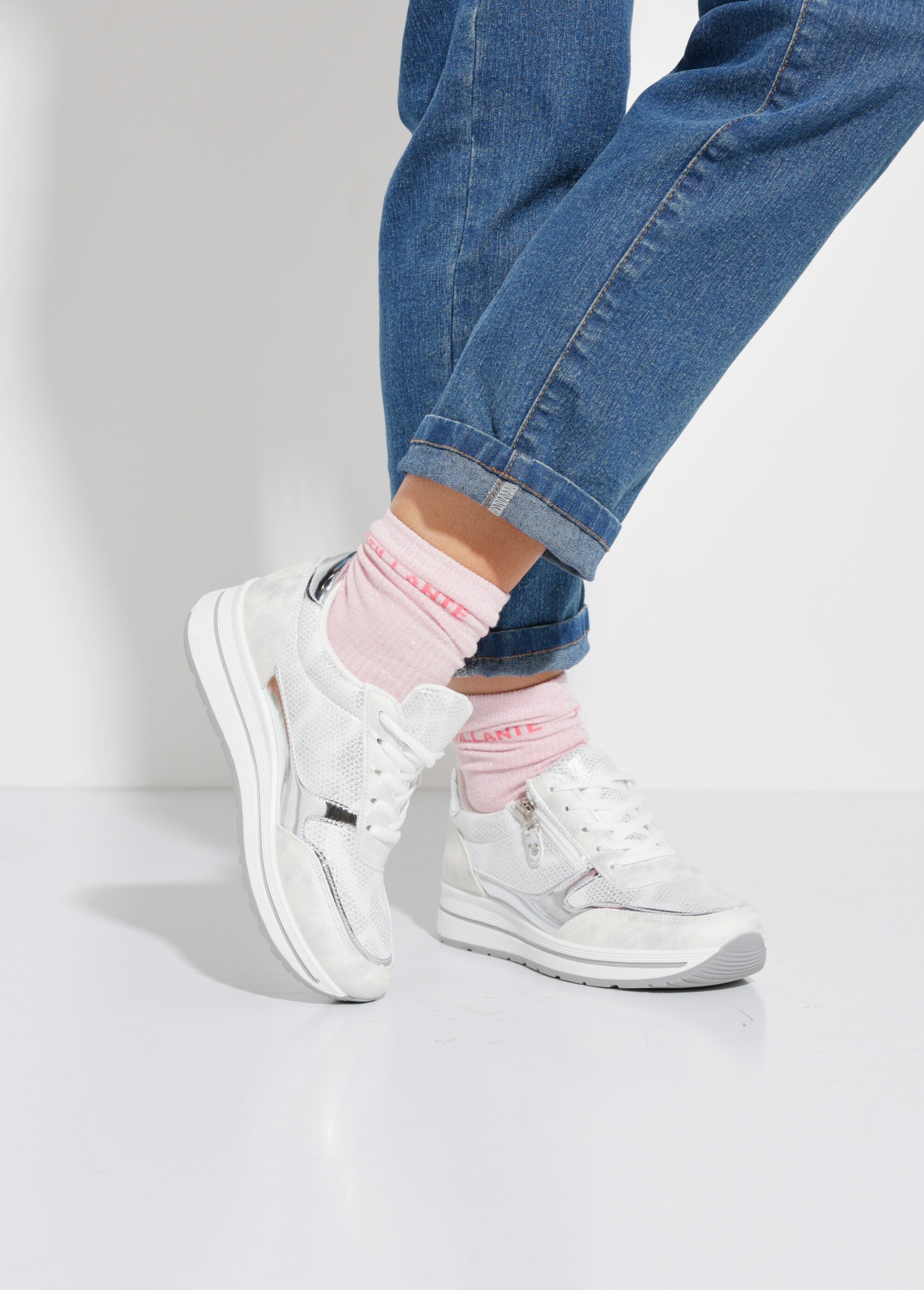 Sportschoenen_van_verschillende_materialen_met_veters_en_ritssluiting_Argente_SF1_slim