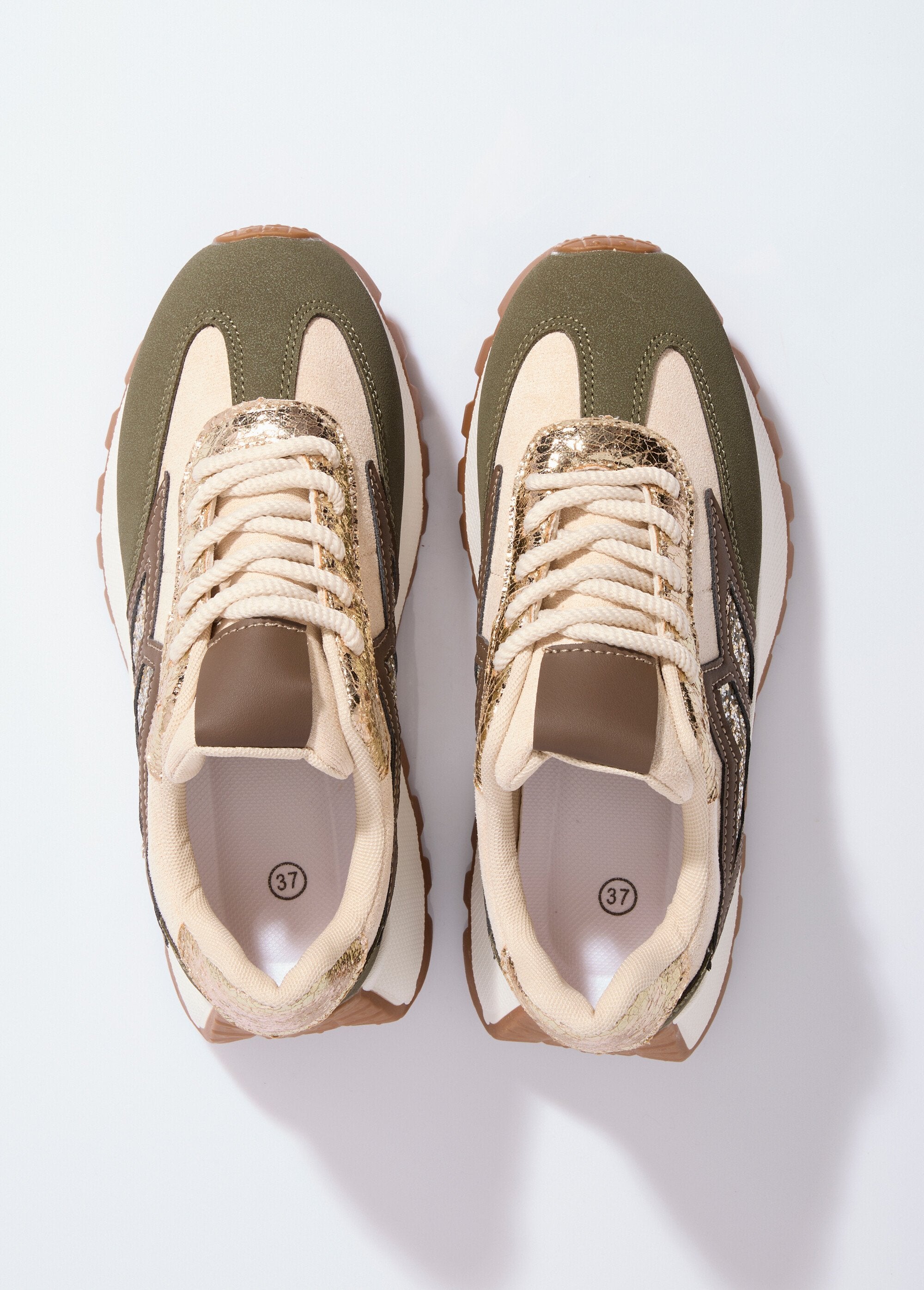 Sportschoenen_met_sleehak_van_verschillende_materialen_Vert_et_beige_OV1_slim