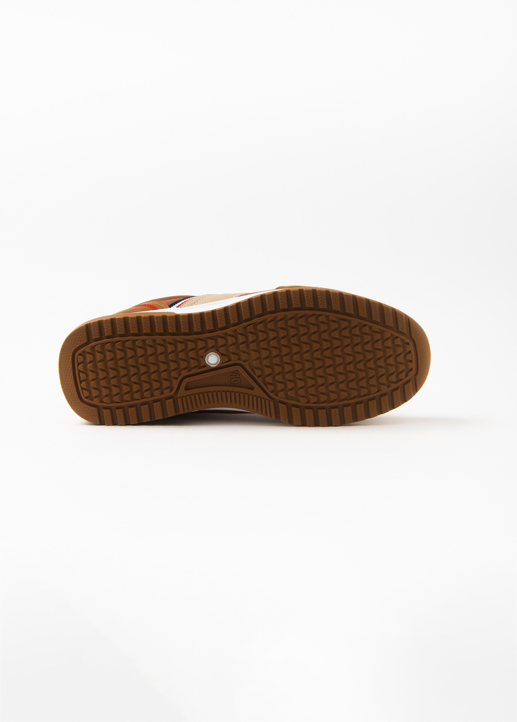 Multifunctionele_herentrainers_Camel_UN1_slim