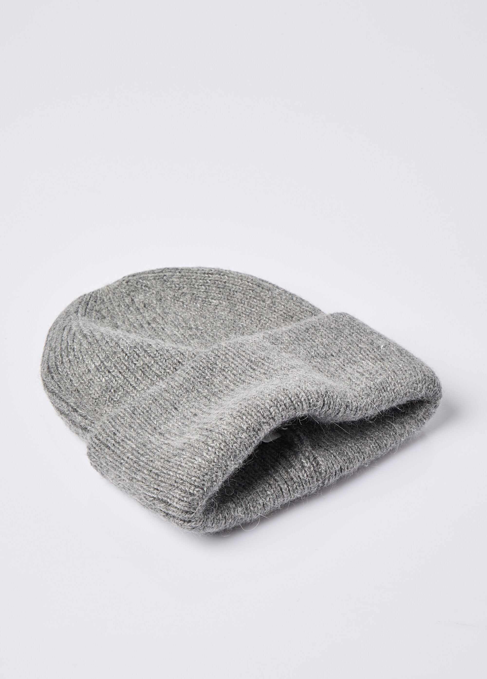Angora_muts_Gris_fonce_DE1_slim