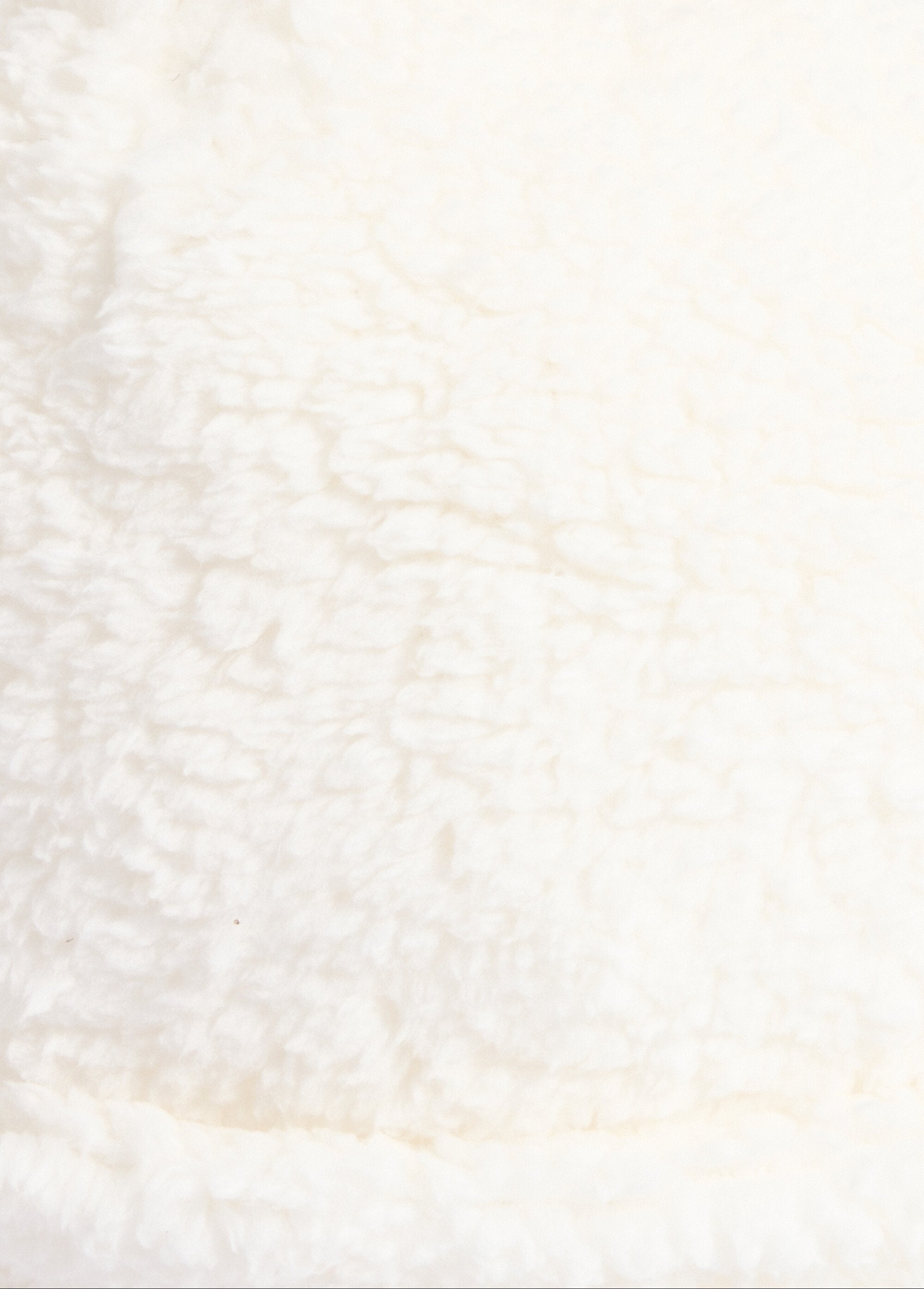 Fleece_muts_in_sherpa-stijl_+_pompom_Blanc_DE1_slim