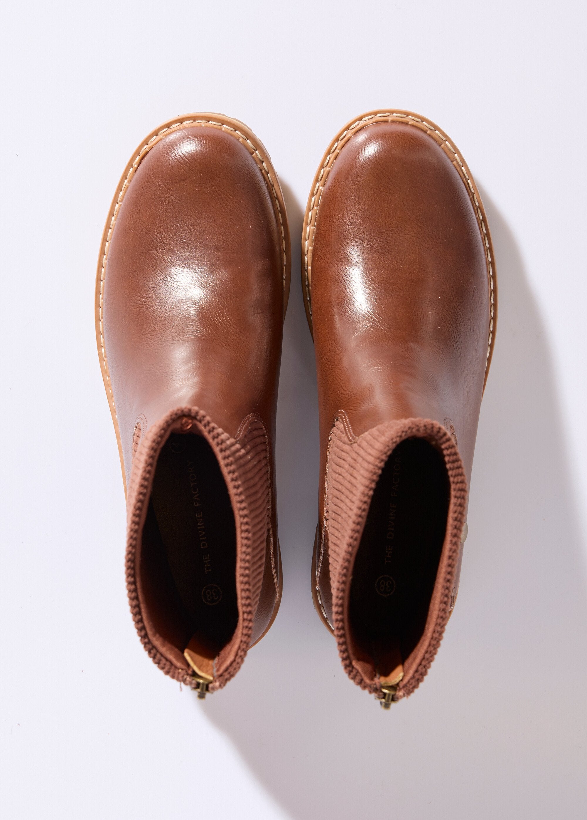 Camargue_laarzen_met_fluwelen_juk_Camel_OV1_slim