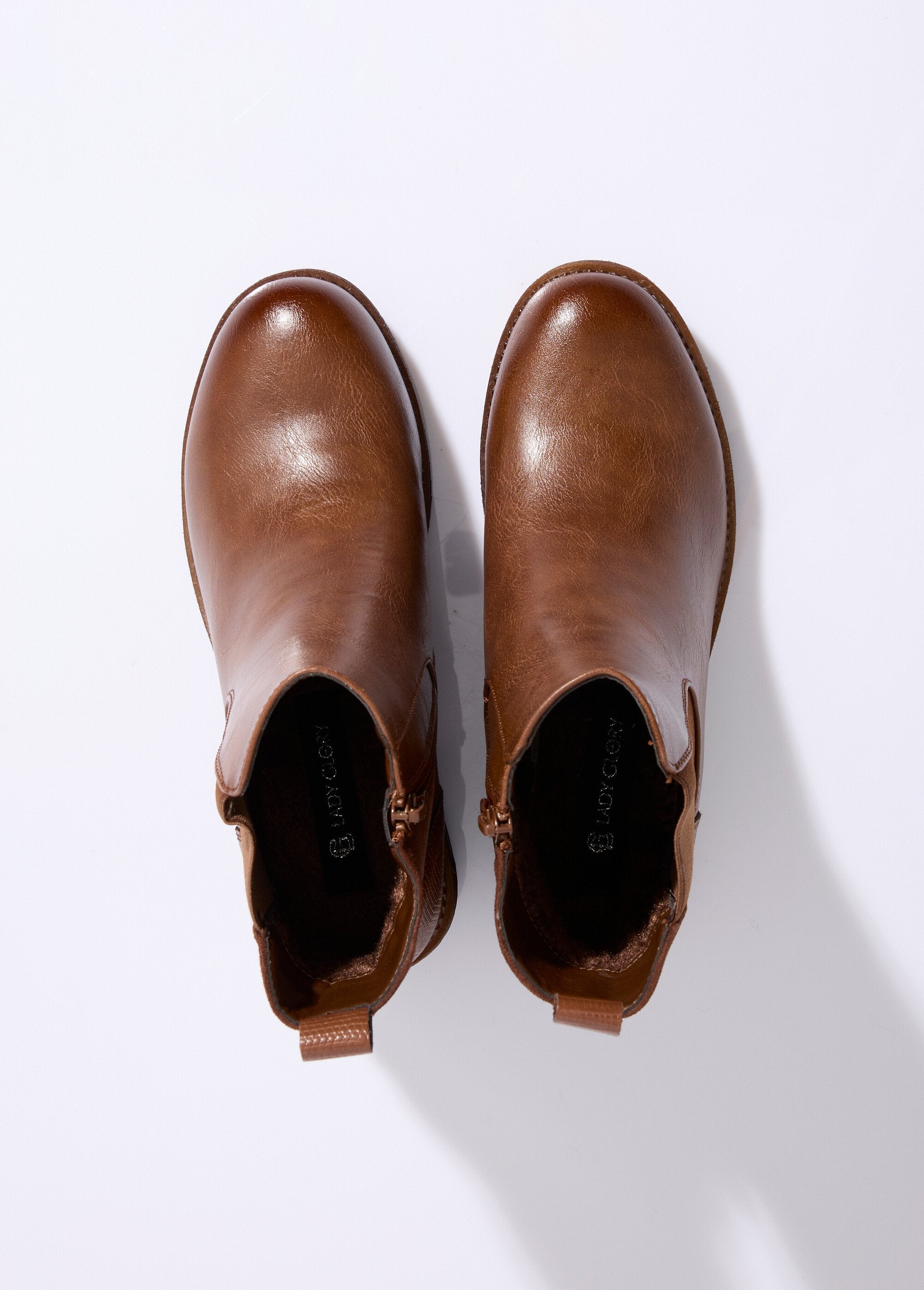 Chelsea_boots_met_hak_en_ronde_neus_Marron_OV1_slim