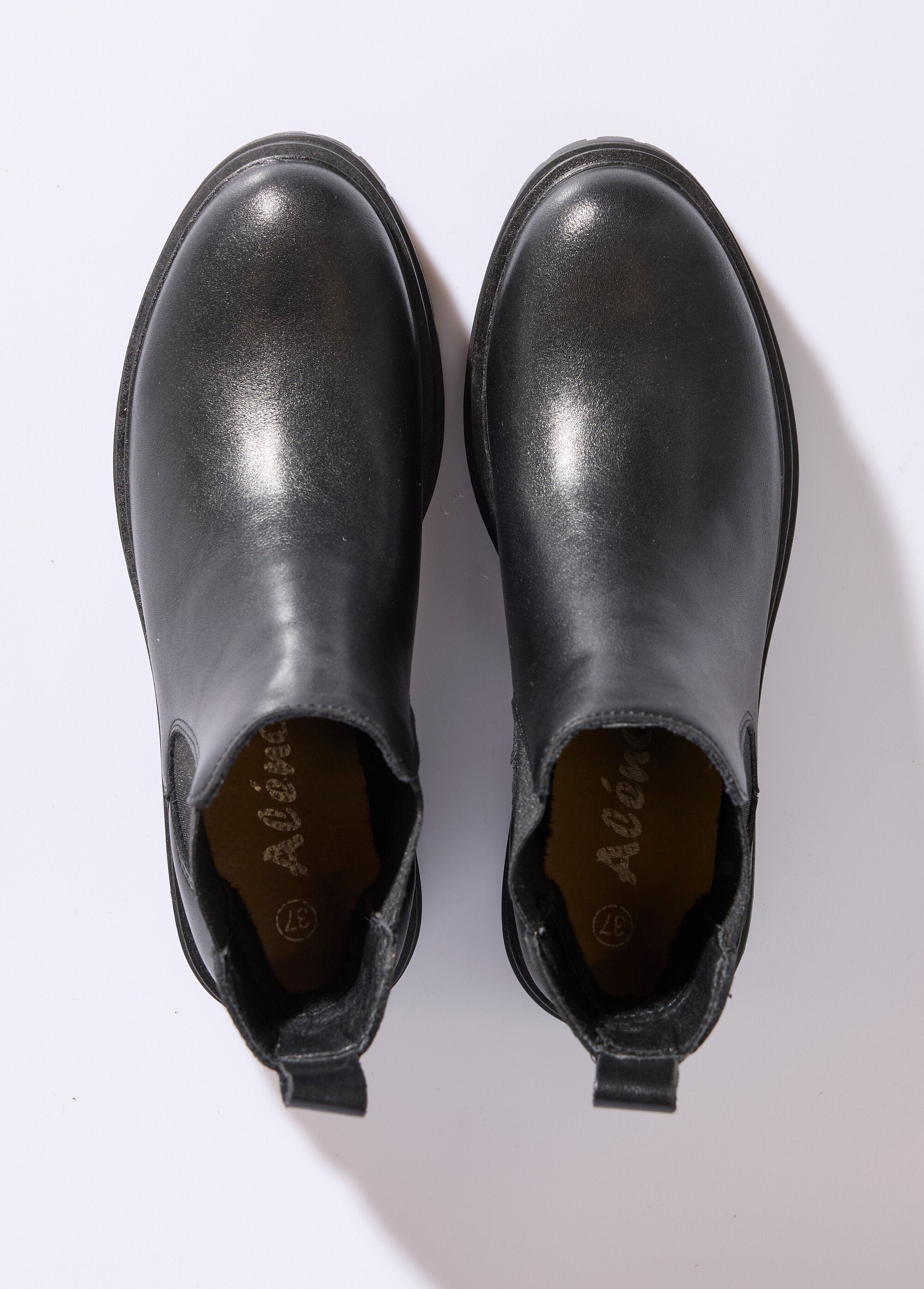 Chelsea_leren_laarzen_met_dikke_zool_Noir_OV1_slim