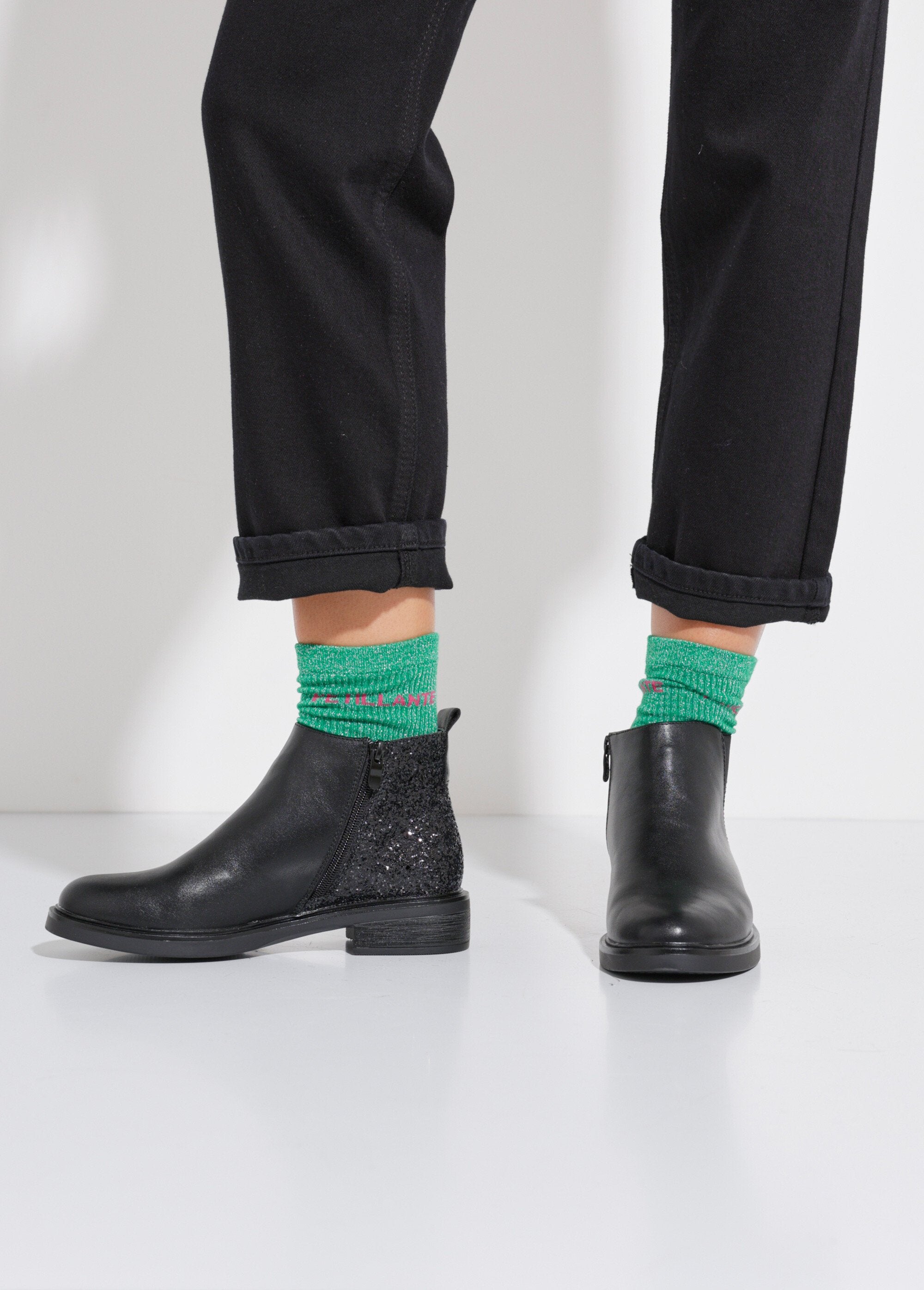 Chelsea_laarzen,_pailletten_hak_detail_Noir_SF1_slim