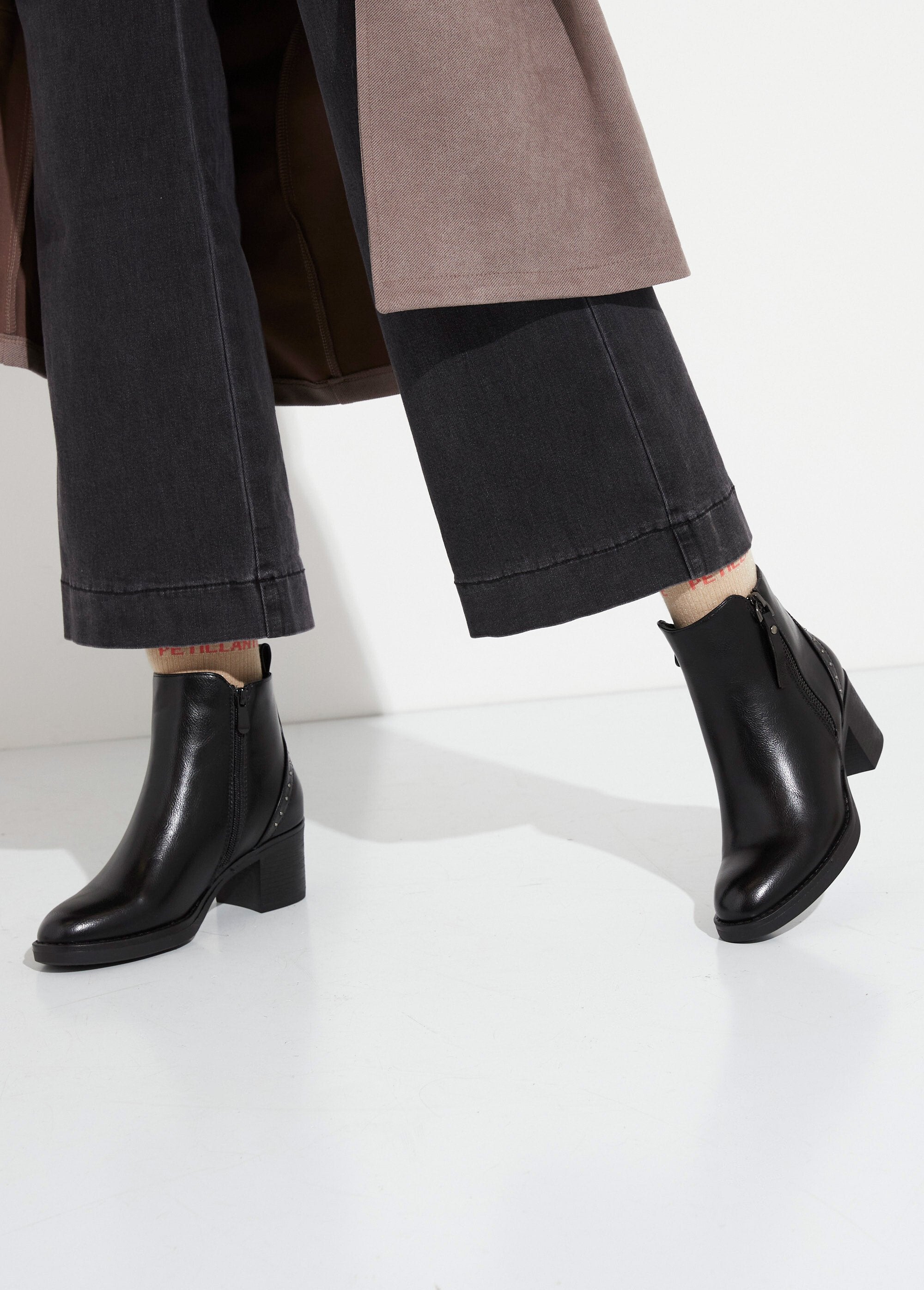 Laarzen_met_rits_en_studded_hiel_Noir_SF1_slim