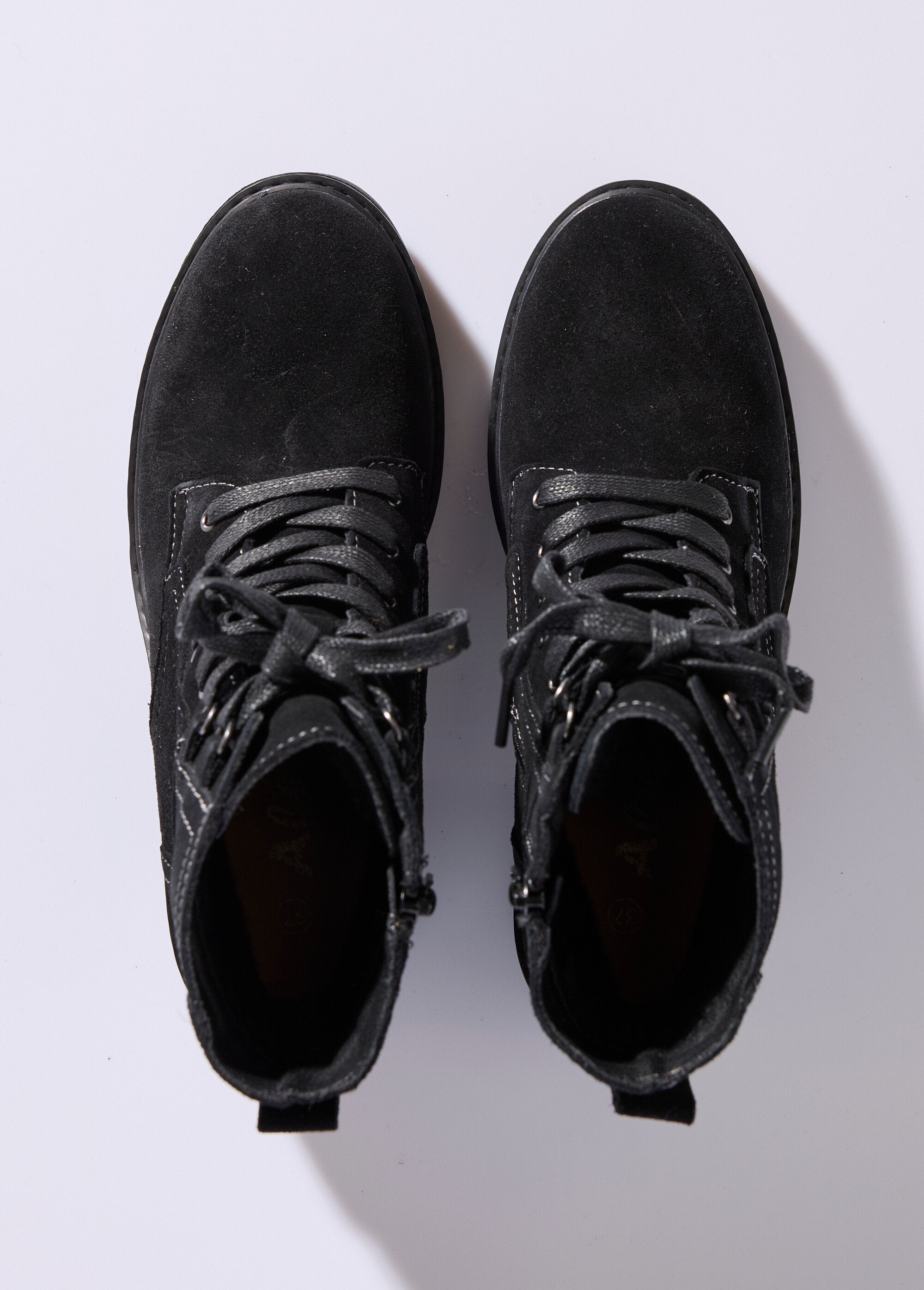 Enkellaarsjes_van_geribbeld_leer,_brede_hak_Noir_OV1_slim