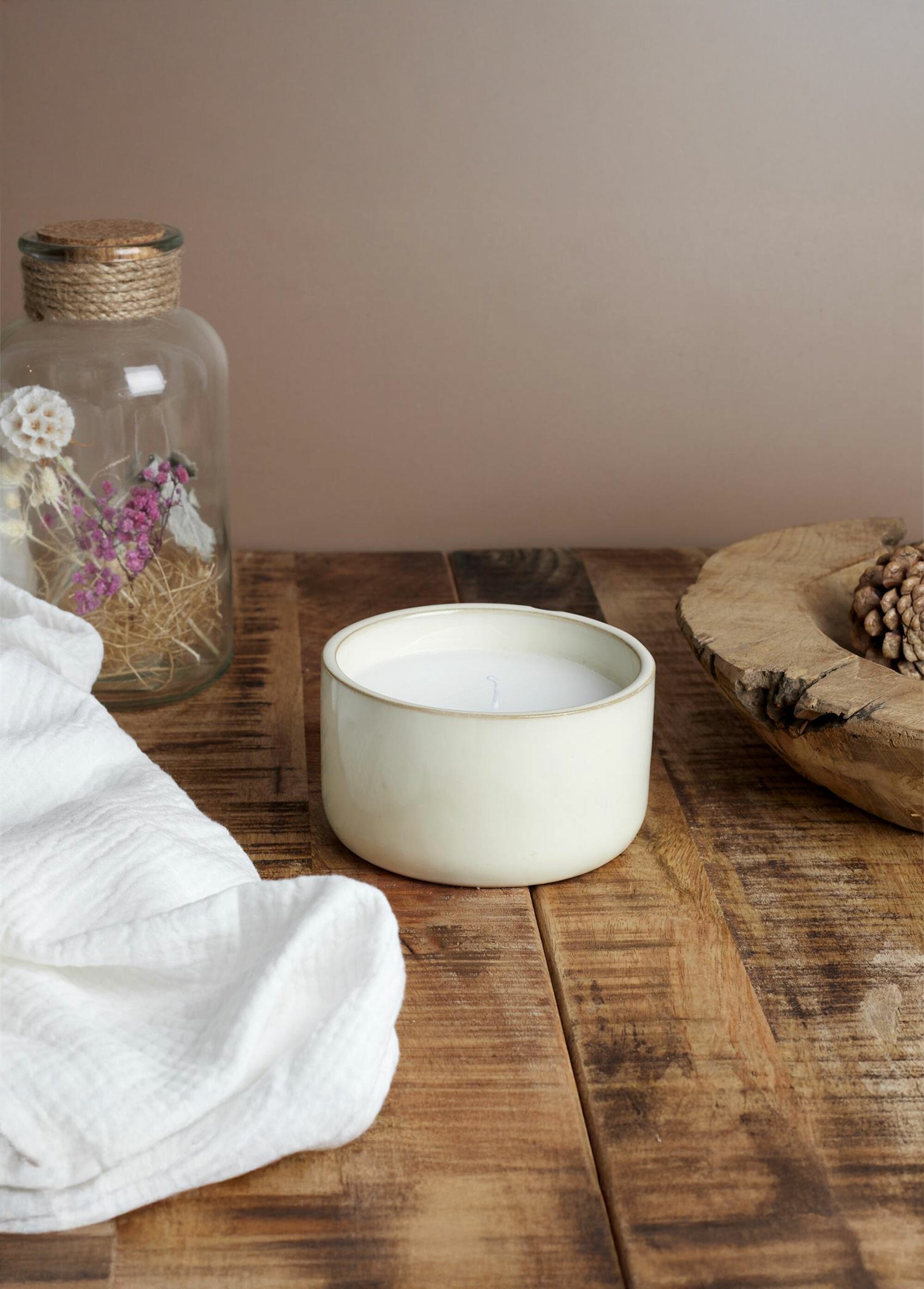 Keramische_geurkaars,_diam_12cm_Beige_et_bois_gingembre_SF1_slim