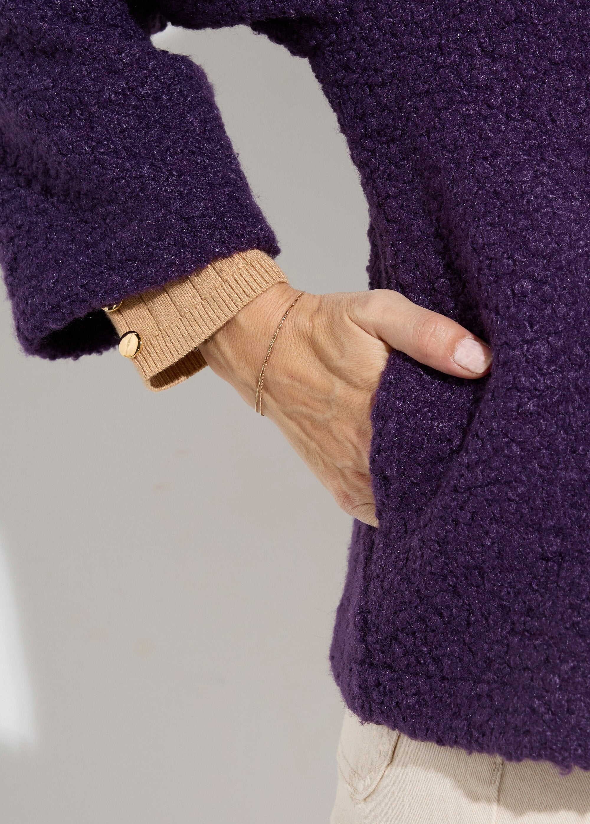 Effen_korte_pea_coat_in_een_gekrulde_wollen_look_Violet_fonce_DE2_slim