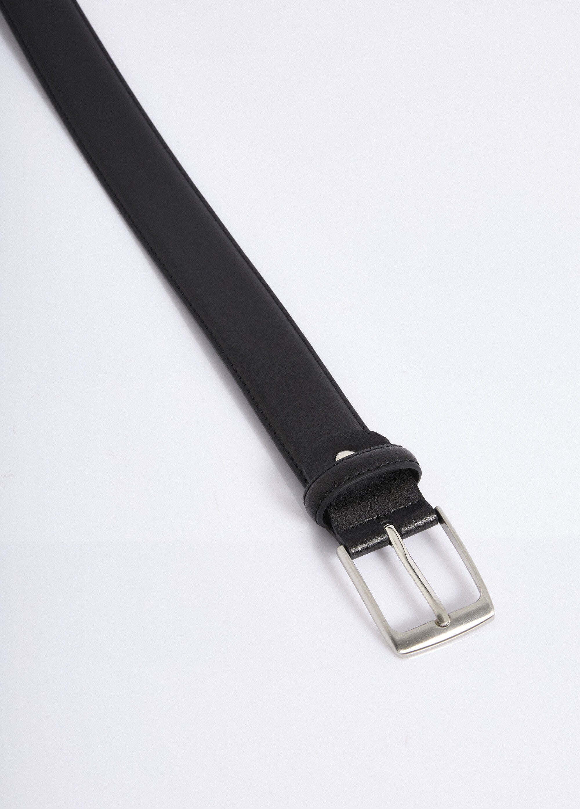 Kunstleren_riem_met_metalen_gesp_Noir_DE1_slim