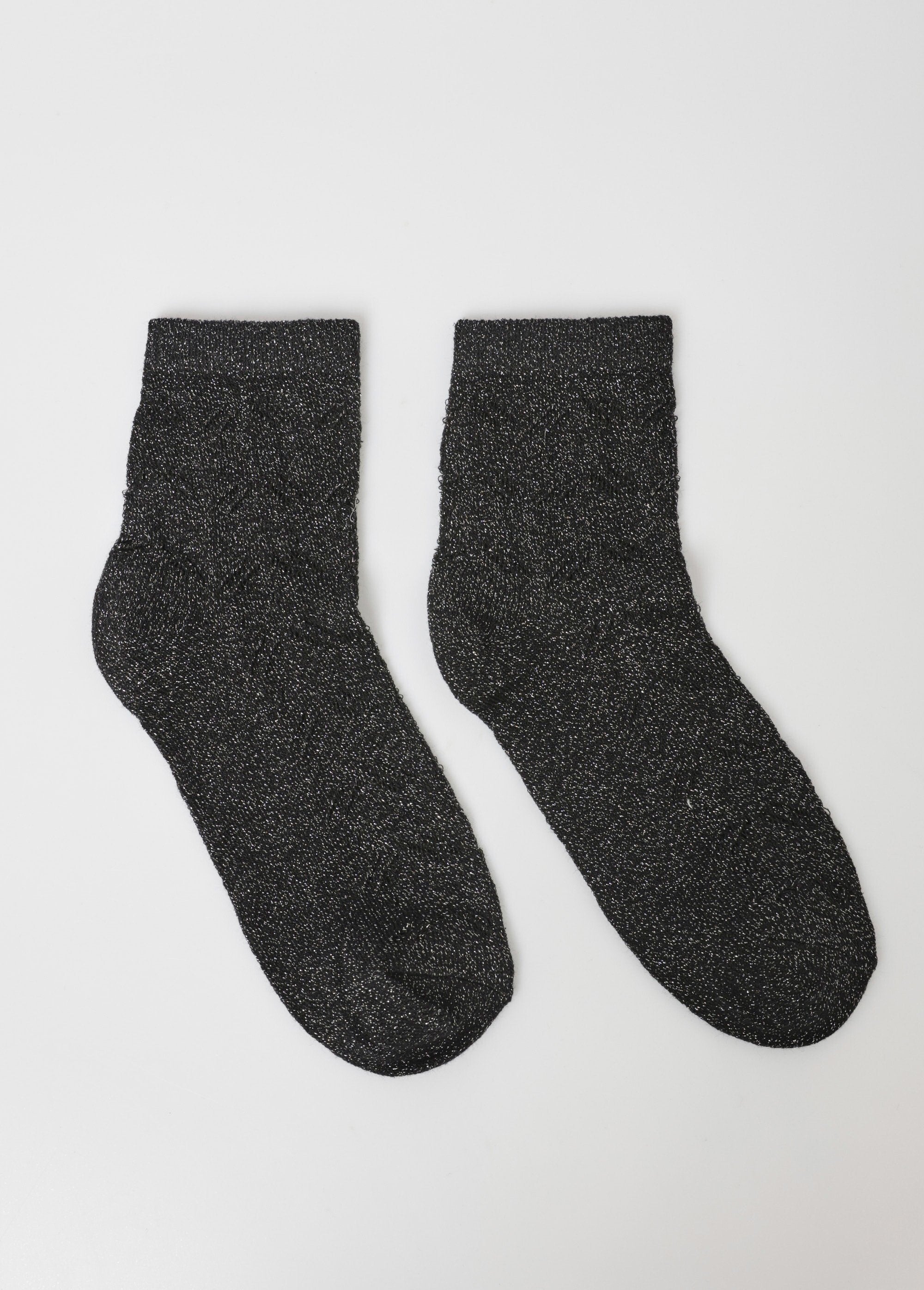 Geperforeerde_visgraat_sokken,_metallic_Noir_FA1_slim