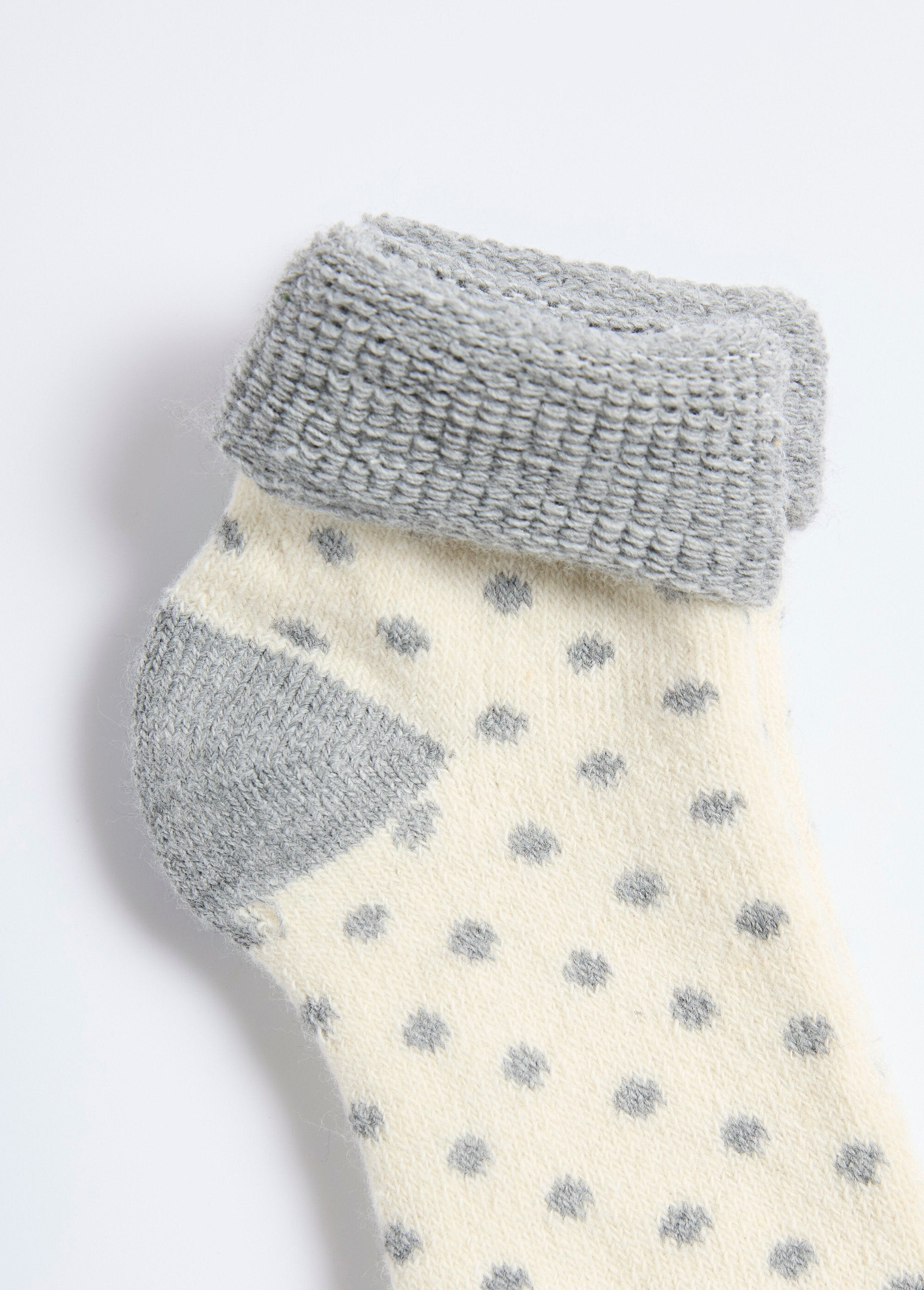 Warme_wollen_en_bouclette_sokken_Assortis_gris_DE2_slim