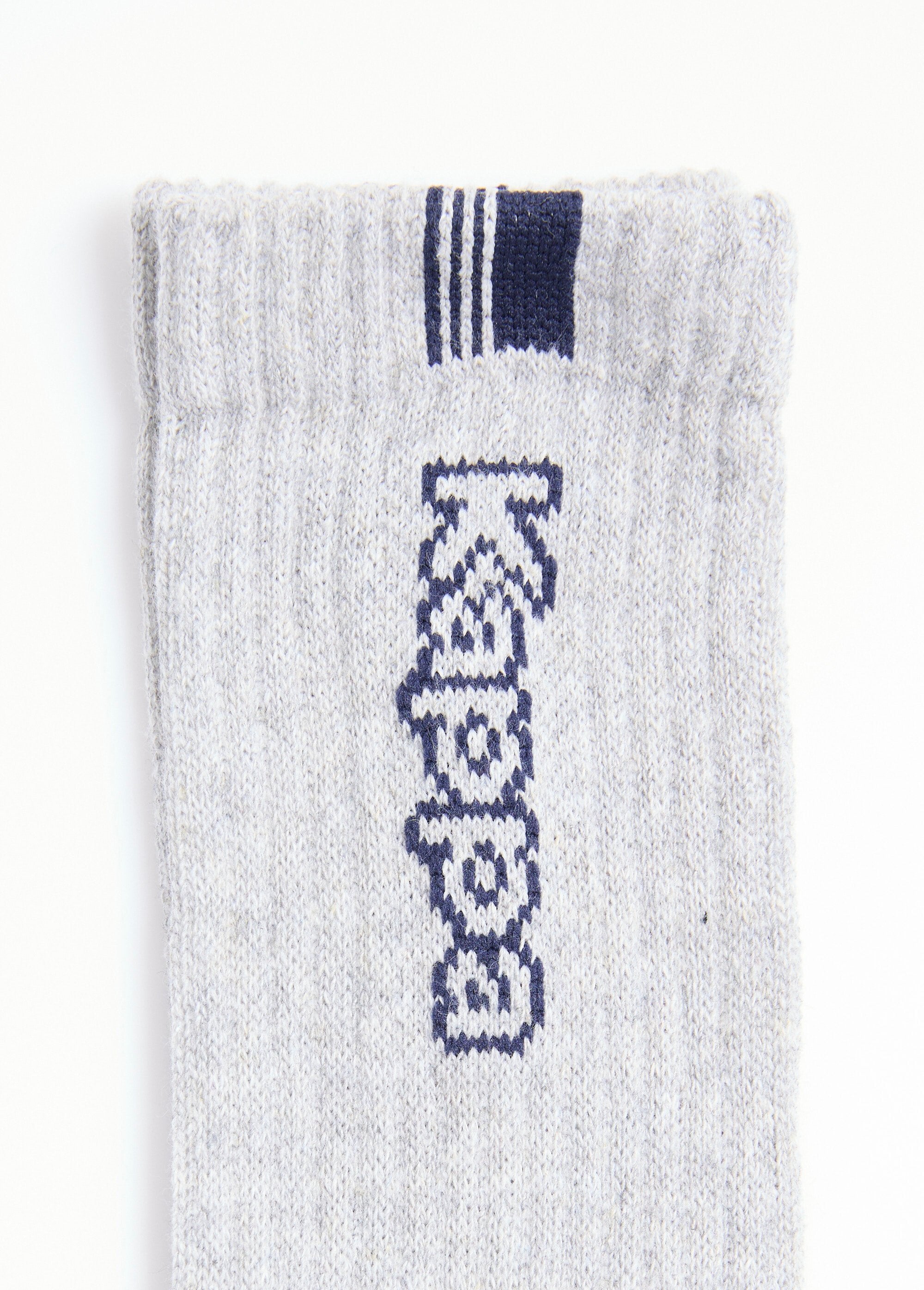 Assortiment_geribbelde_sportsokken_Marine_et_blanc_et_gris_DE4_slim