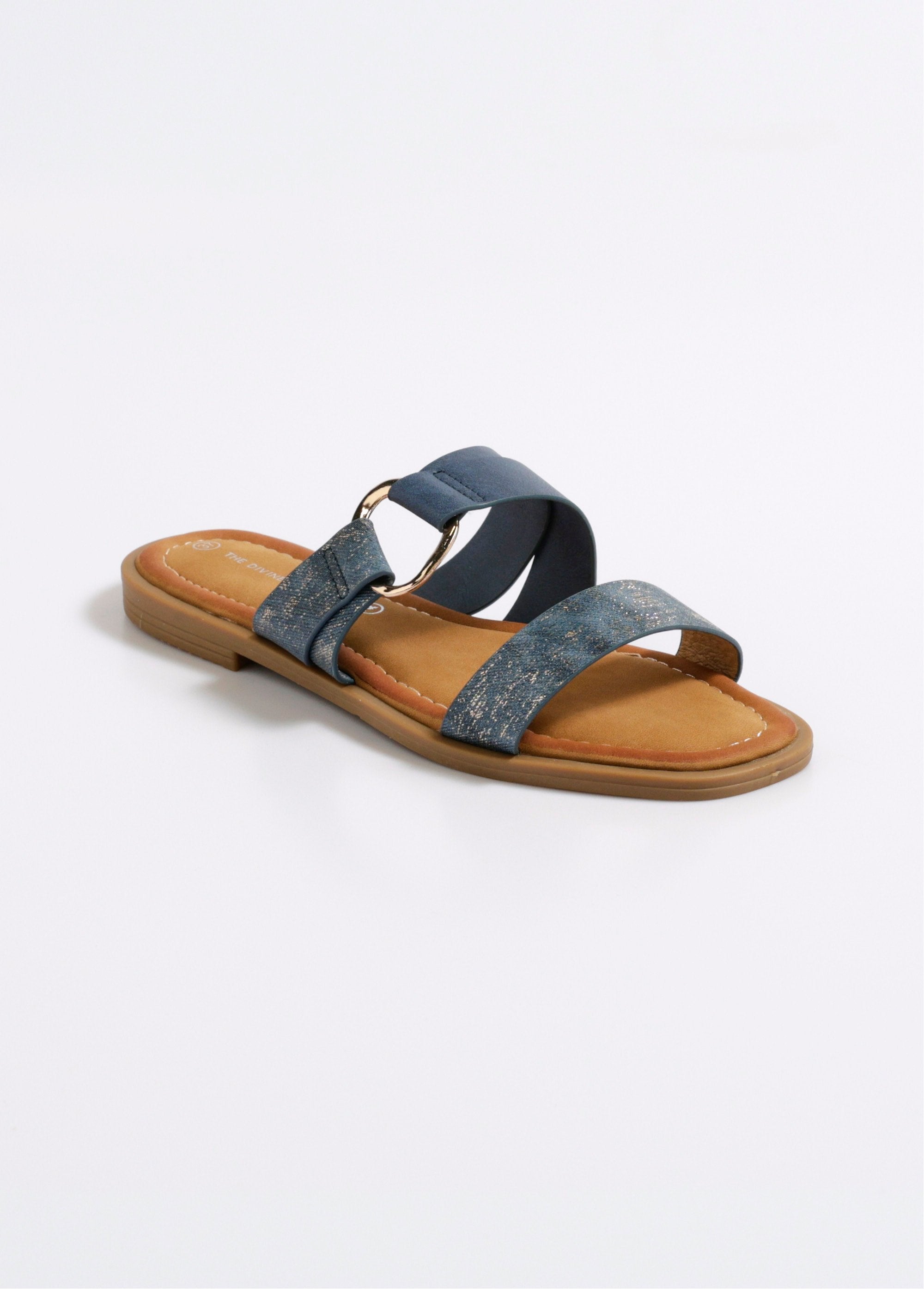 Plat_muiltje_met_riempjes_en_metallic_details_Bleu_FA1_slim