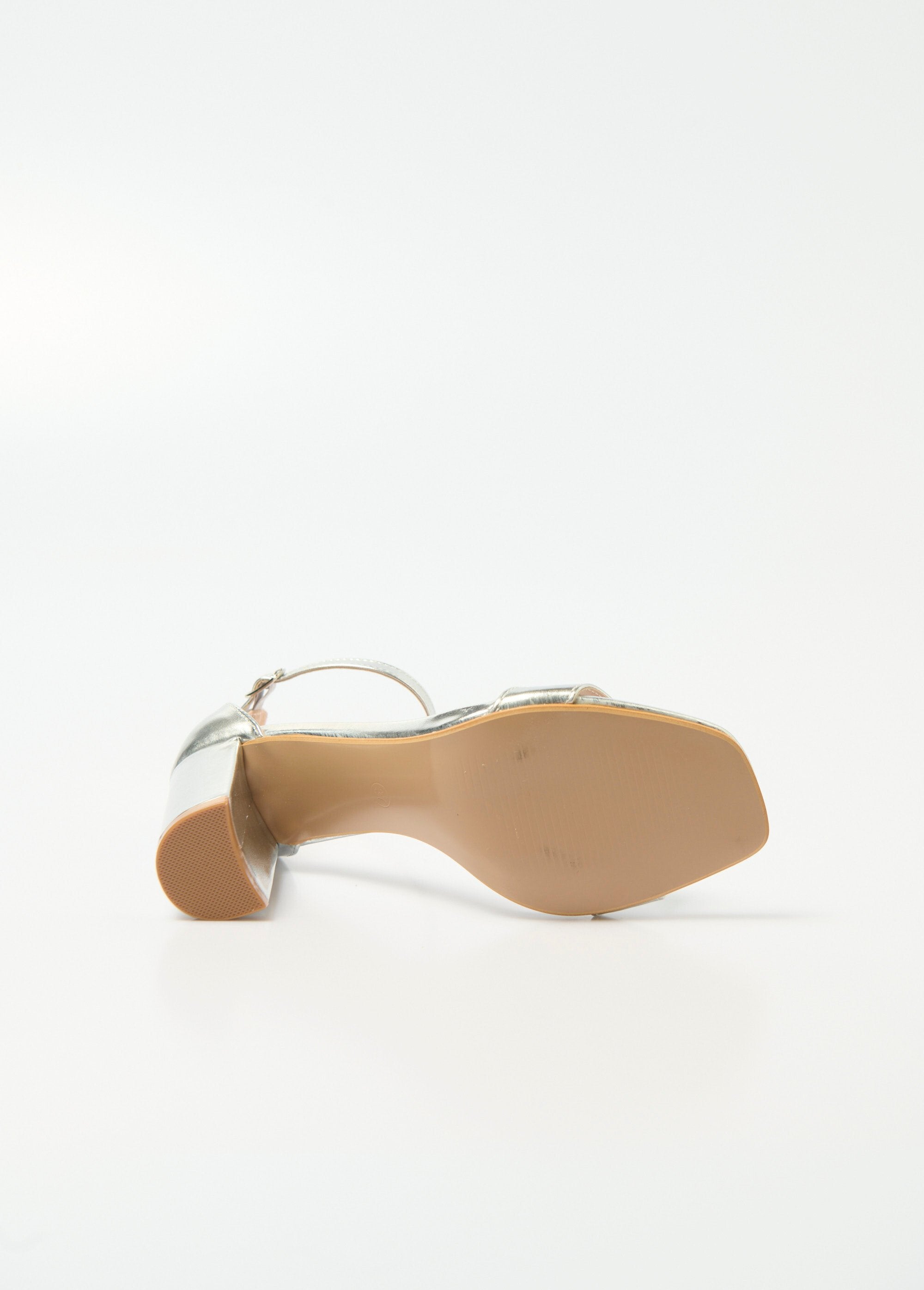 Joia®_-_Hoge_hak_sandalen_met_vierkante_teen_en_bandjes_Argente_UN1_slim