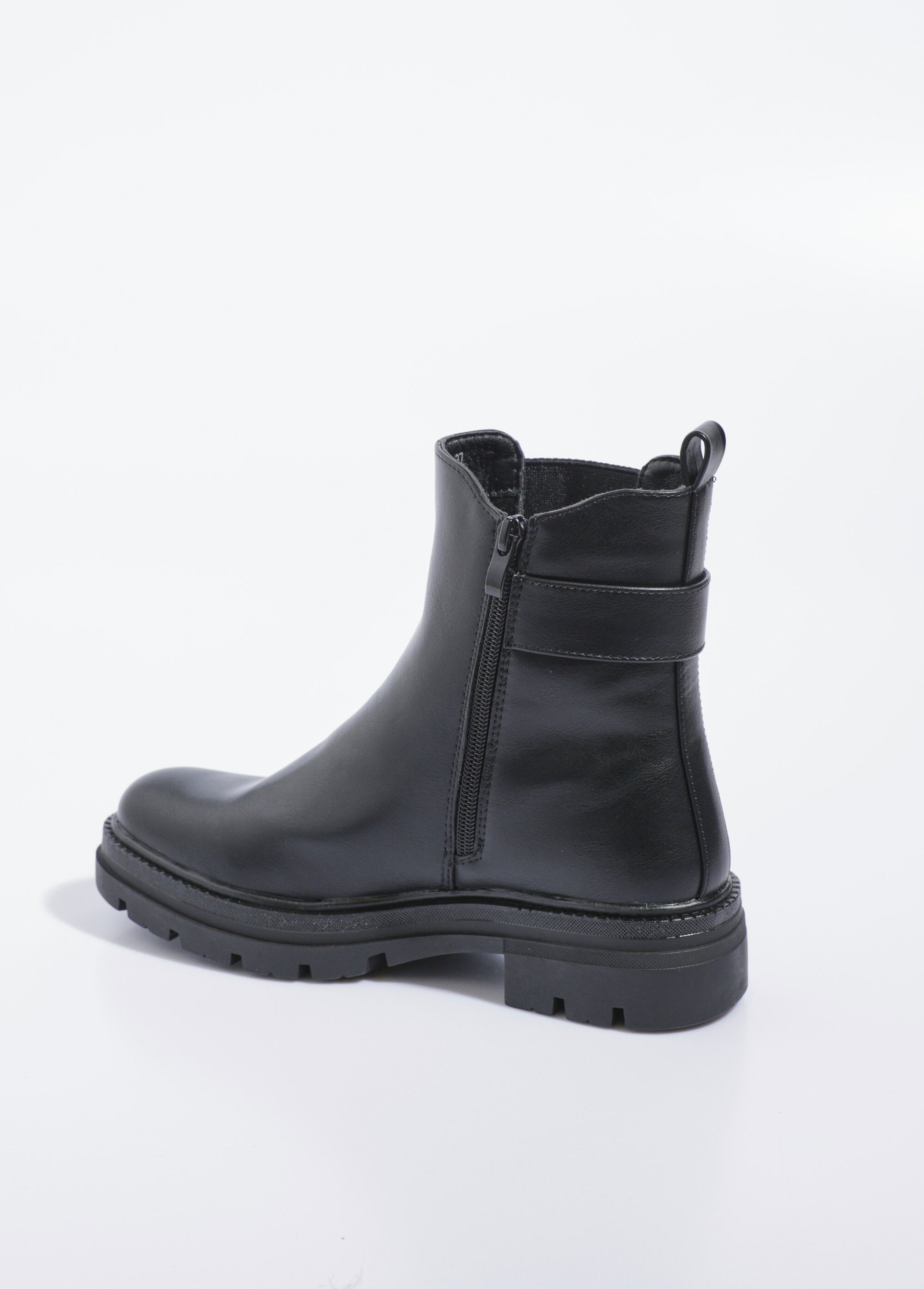 Chelsea_boots_met_ingekeepte_zool_en_gesp_Noir_DO1_slim