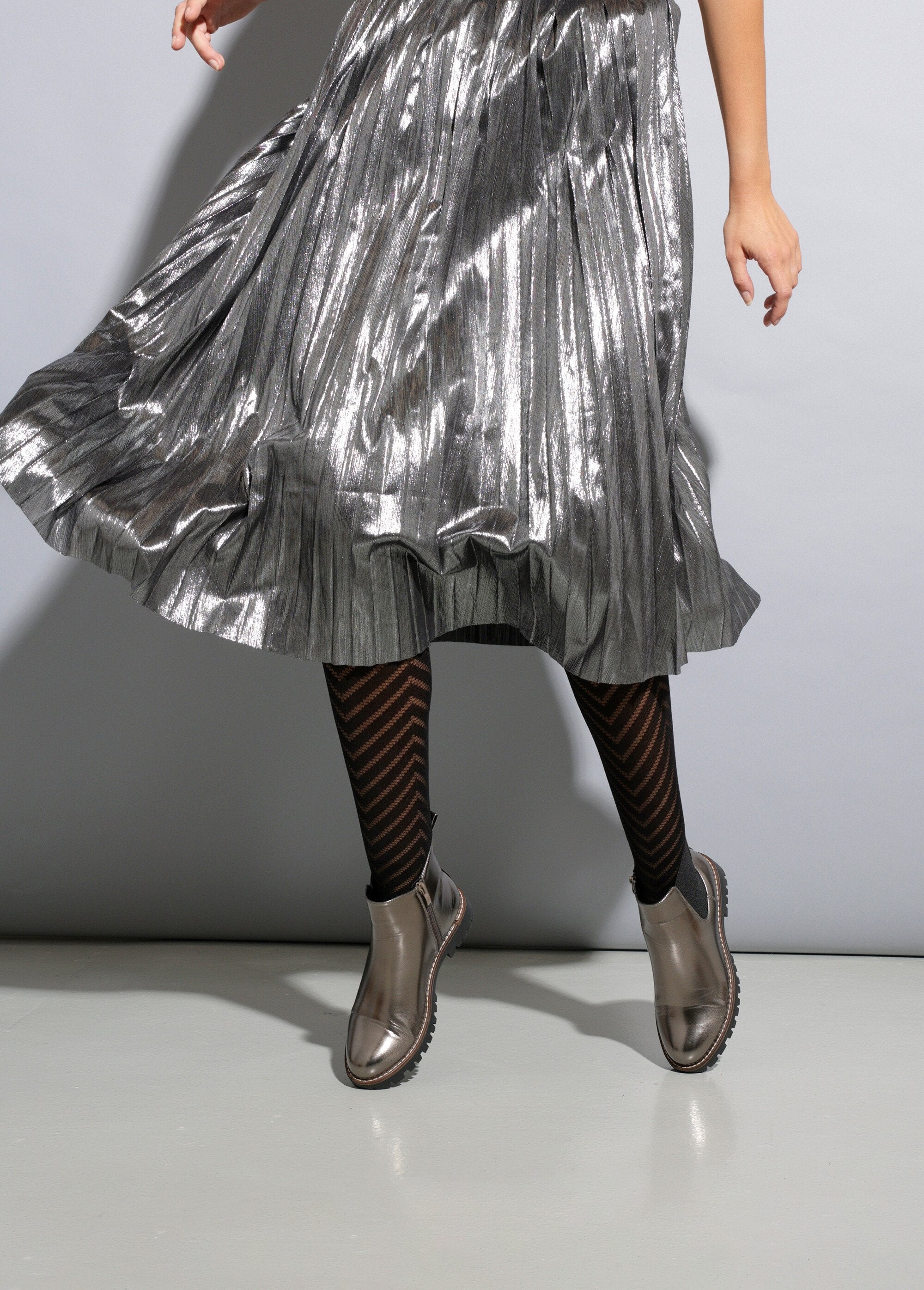 Chelsea_boots_met_comfortabele_ingekeepte_zool_Gris_SF1_slim