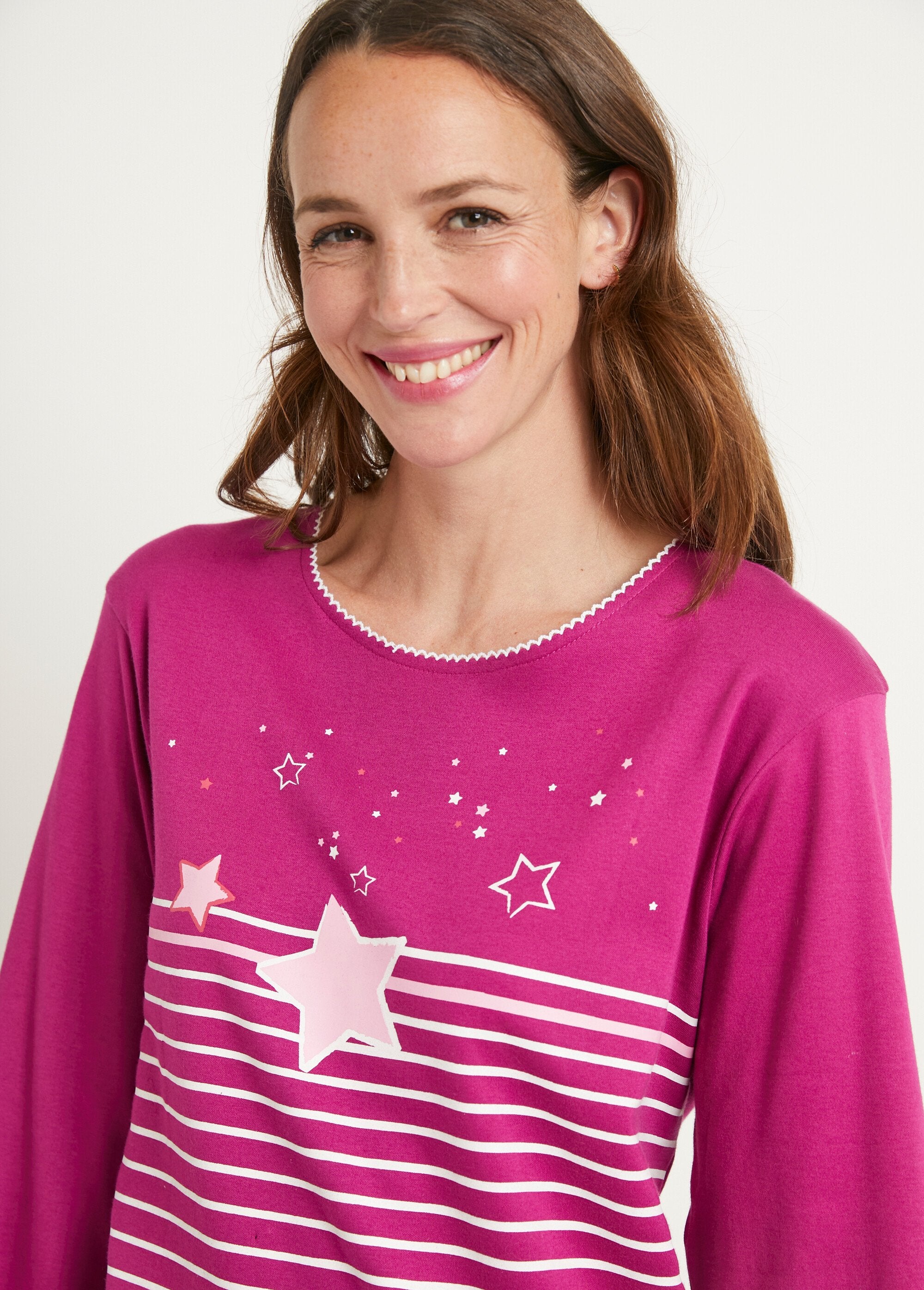 Gestreept_katoenen_interlock_kort_nachthemd_Violine_DE1_slim