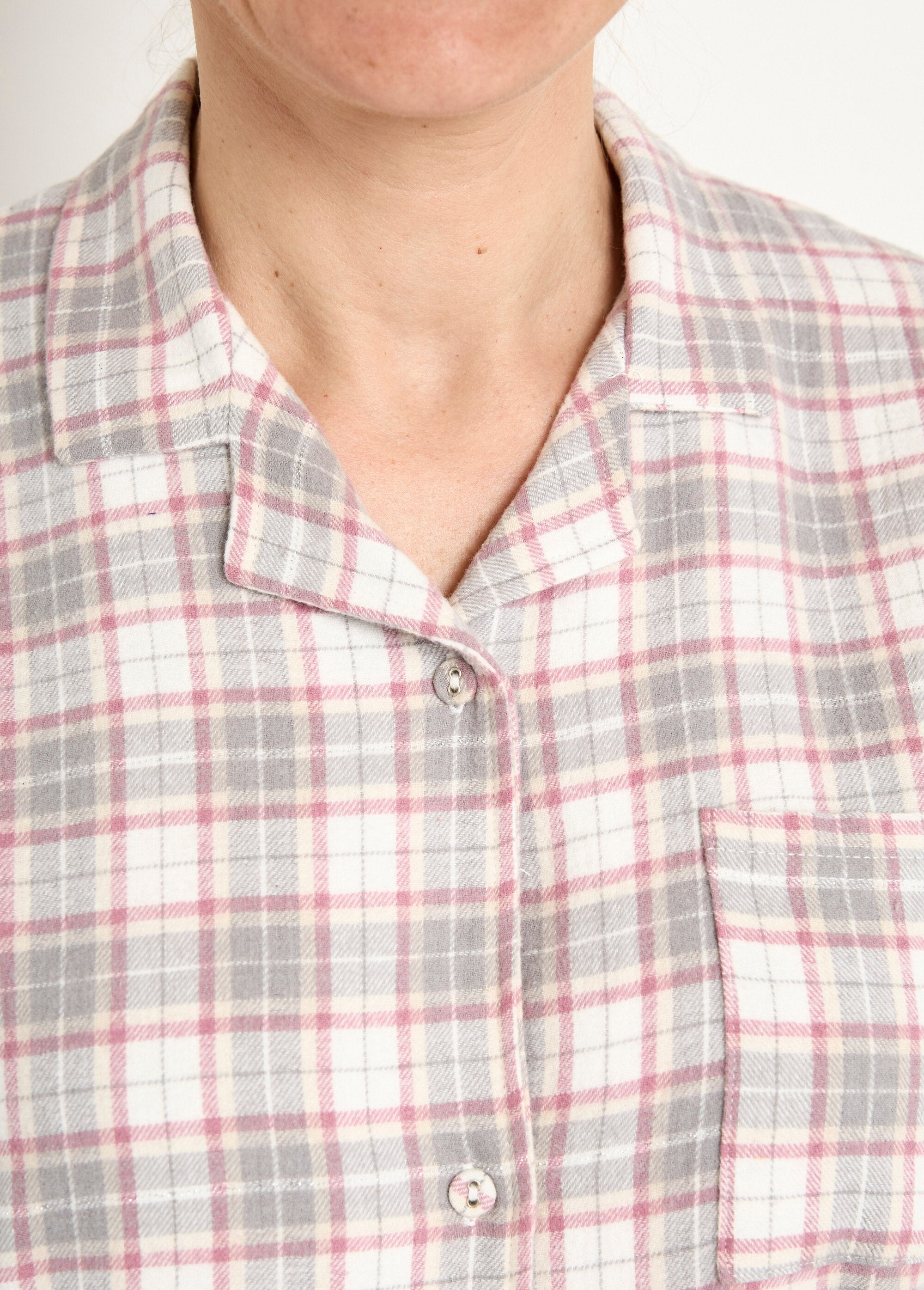 Nachthemd_in_flanel_geruit_geborsteld_katoen_Ecossais_gris_DE1_slim