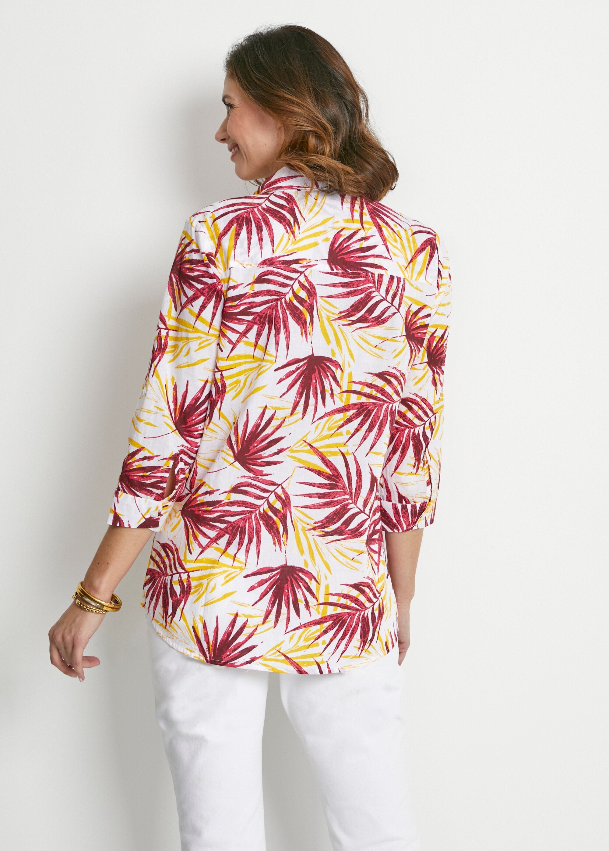 Lange_katoenen_blouse_met_knoopsluiting_Imprime_rouge_DO1_slim