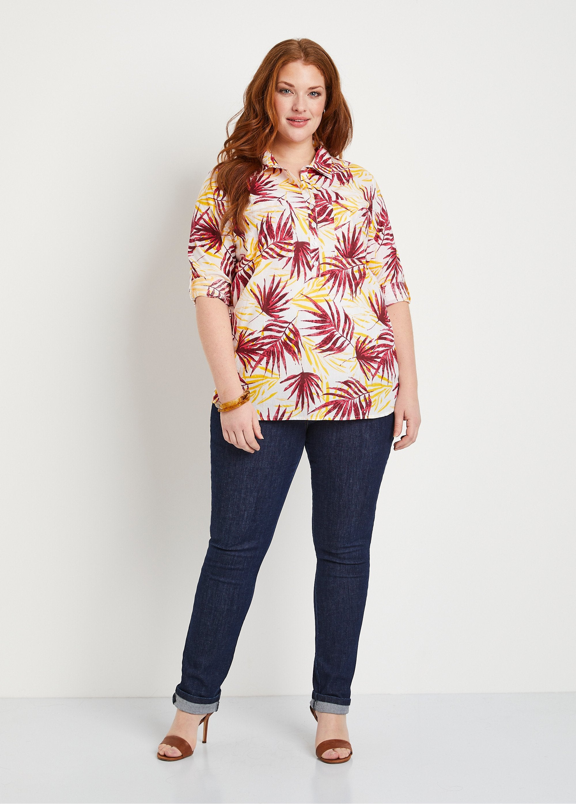Lange_katoenen_blouse_met_knoopsluiting_Imprime_rouge_SF1_curvy
