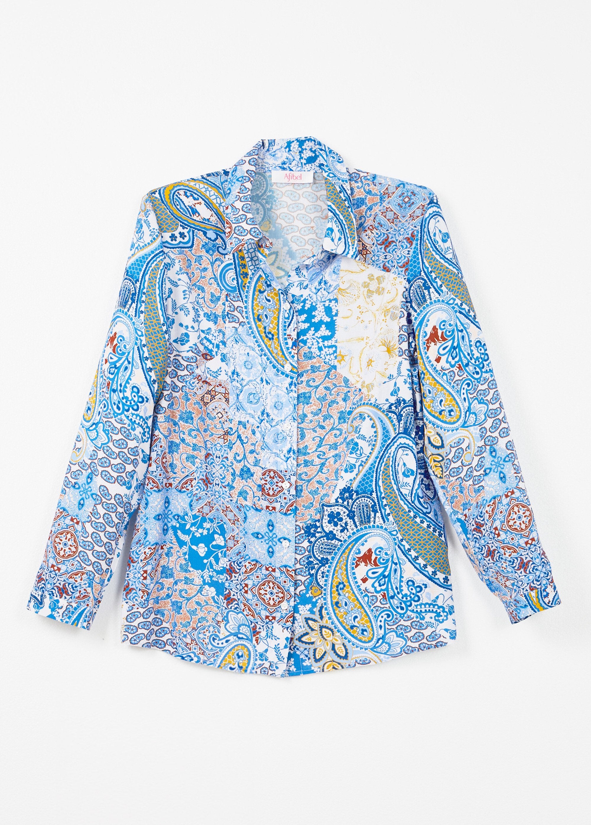 Lange_blouse_met_knoopsluiting_en_vloeiende_kasjmierprint_Imprime_bleu_AP1_slim