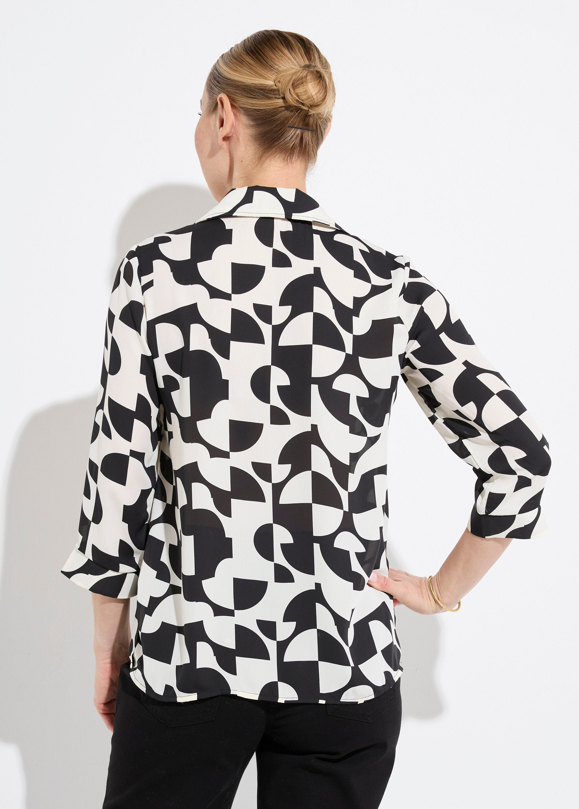 3/4_mouwen_grafische_print_button-down_blouse_Noir_et_ecru_DO1_slim