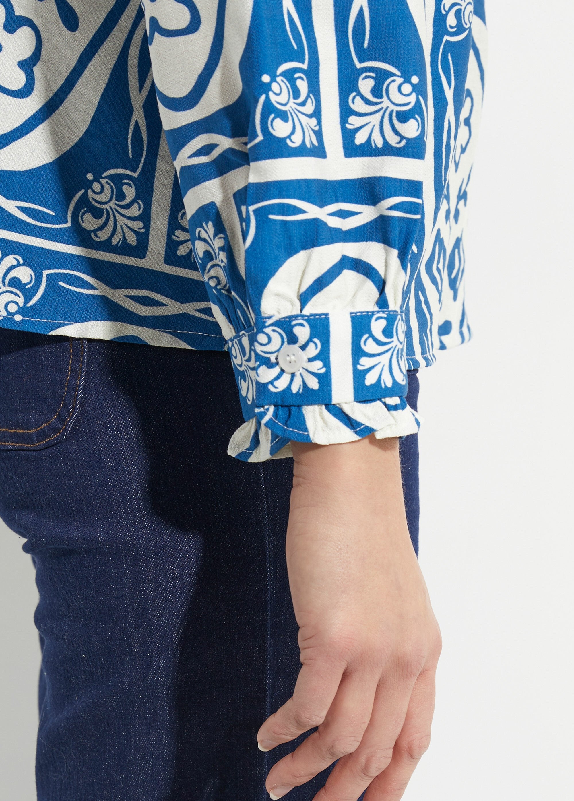 blouse_met_Peter_Pan-kraag_en_fantasiemotief_Bleu_imprime_DE2_slim