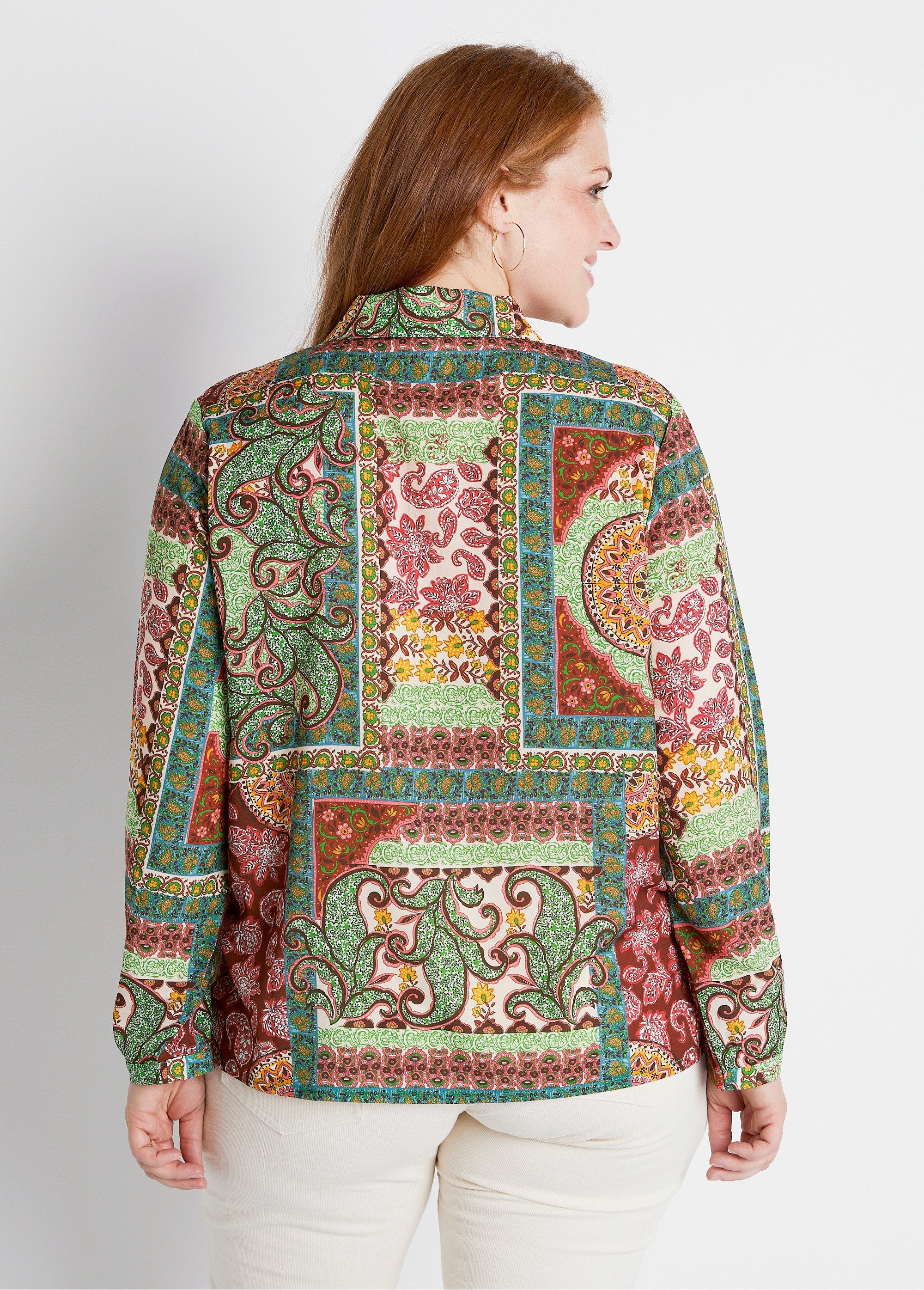 Bedrukte_blouse_met_lange_mouwen_Kameelprint_DO1_curvy