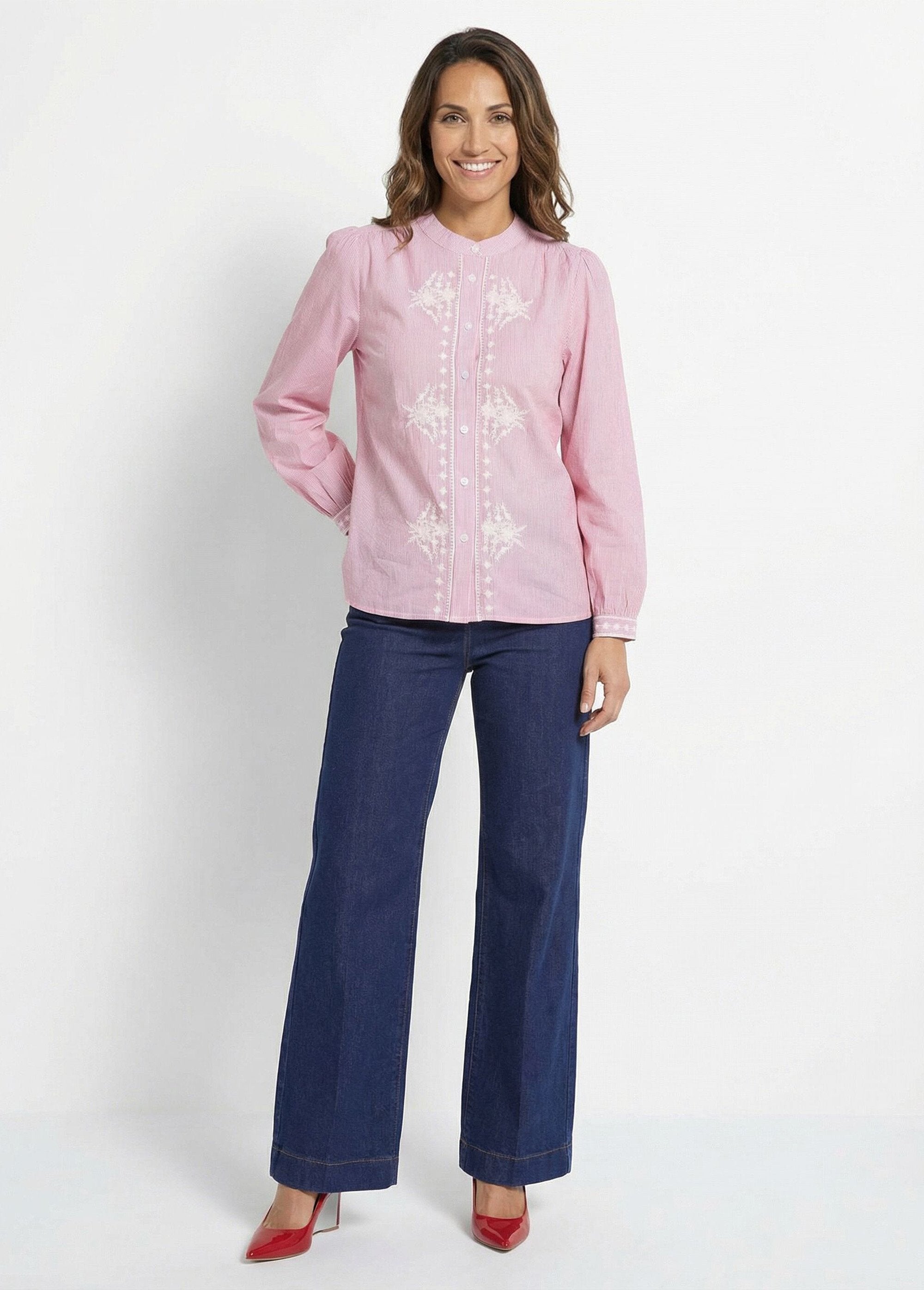 Gestreepte_blouse_met_ronde_hals_en_borduursel_Rouge_SF1_slim