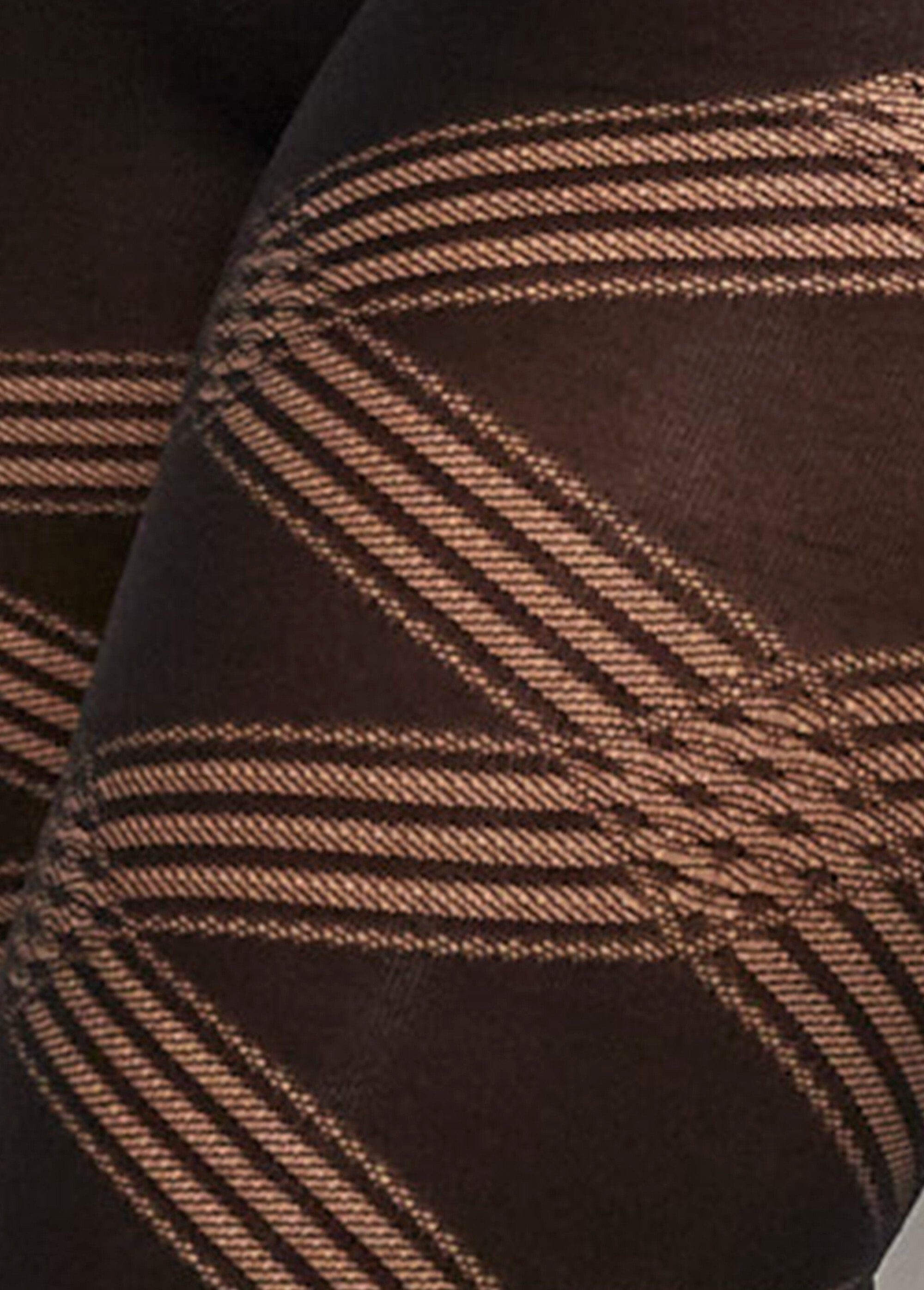 Kruislings_gevoerde,_ondoorzichtige_panty,_70_denier_Noir_DE1_slim