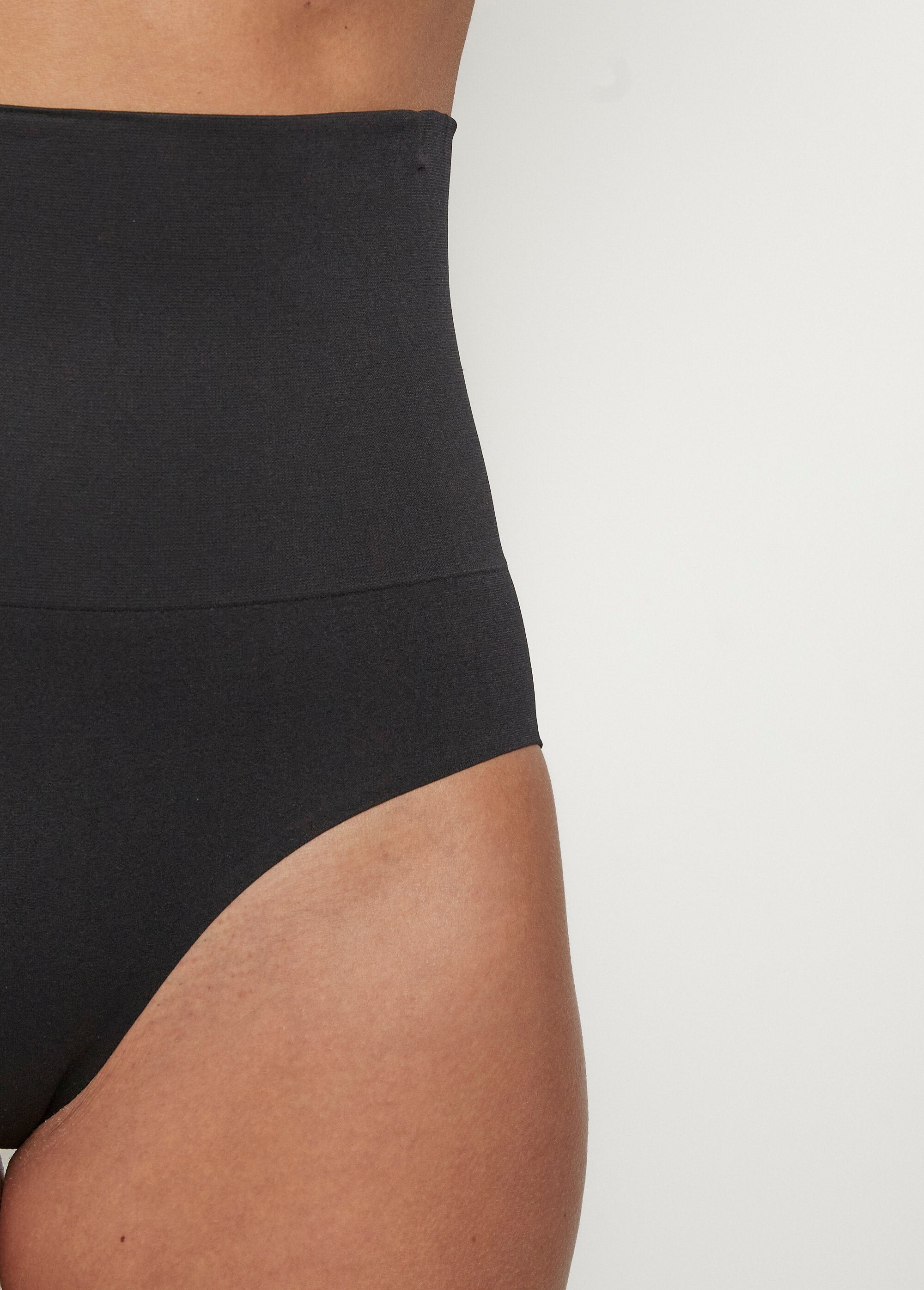 Naadloze_vormgevende_slips_Noir_DE1_slim