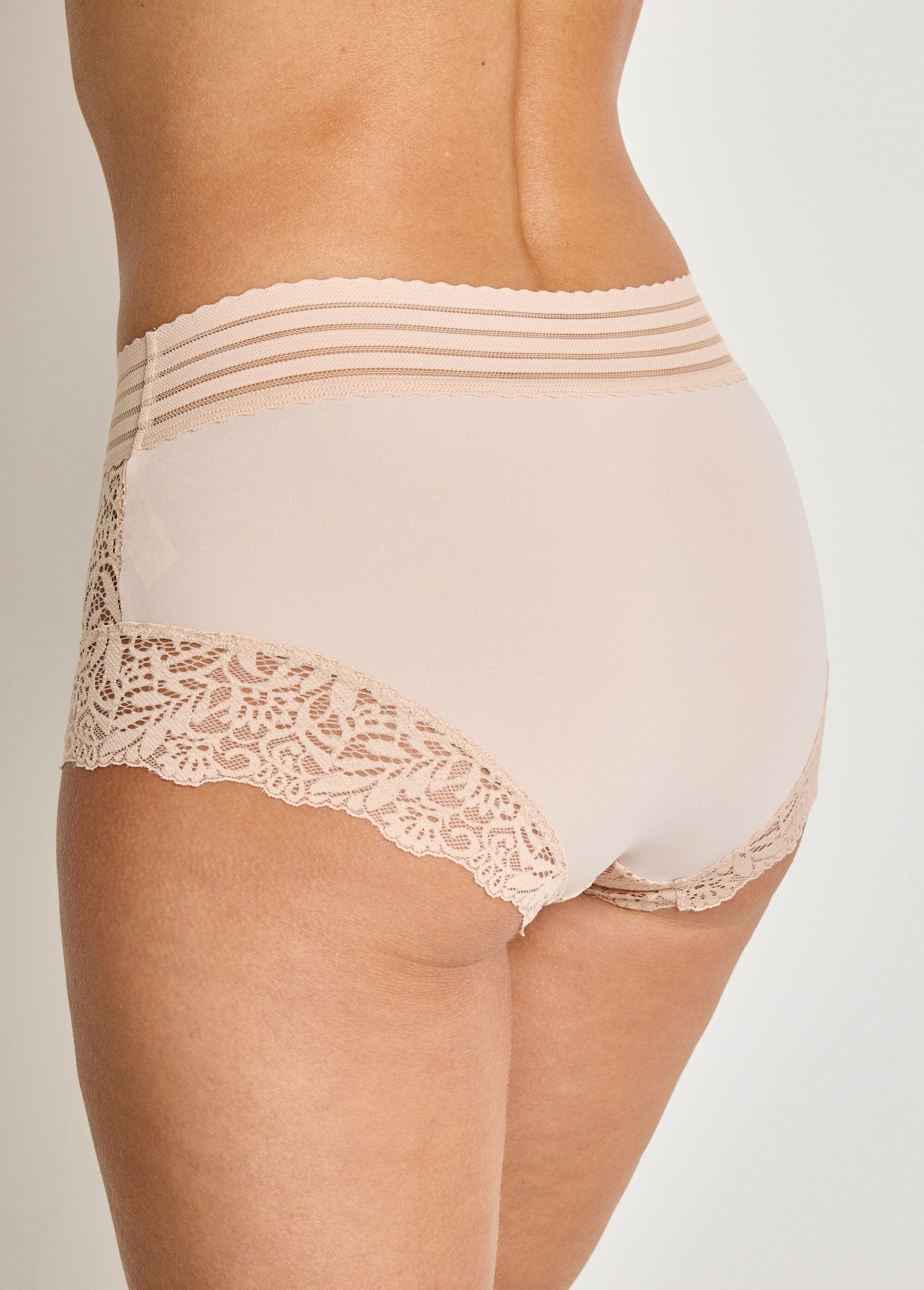 Kanten_slip_met_hoge_taille_Beige_DO1_slim