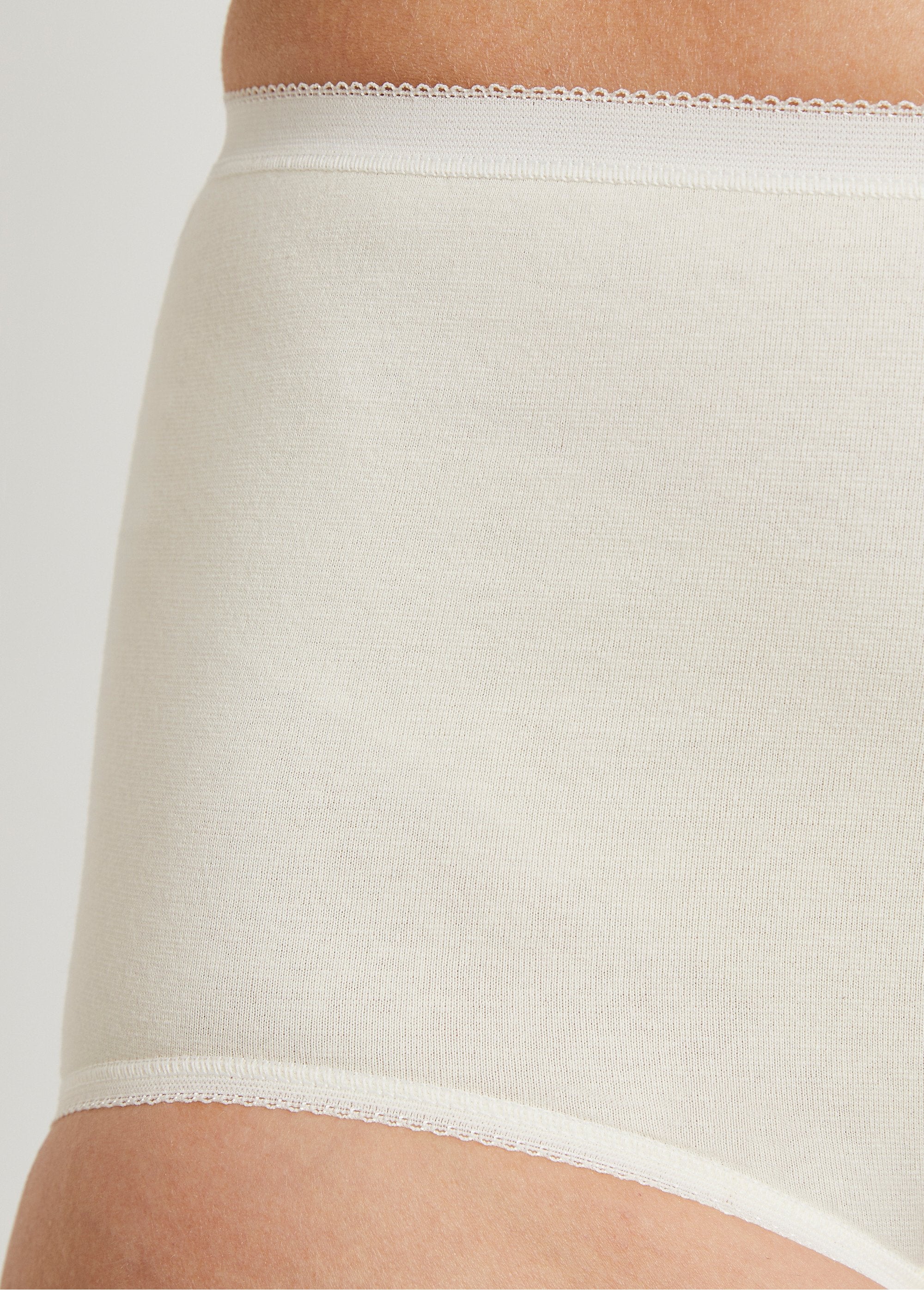 Shaping_slips_met_hoge_taille_-_set_van_3_+_1_GRATIS_Ivoor_lot3+1grat_DE1_slim