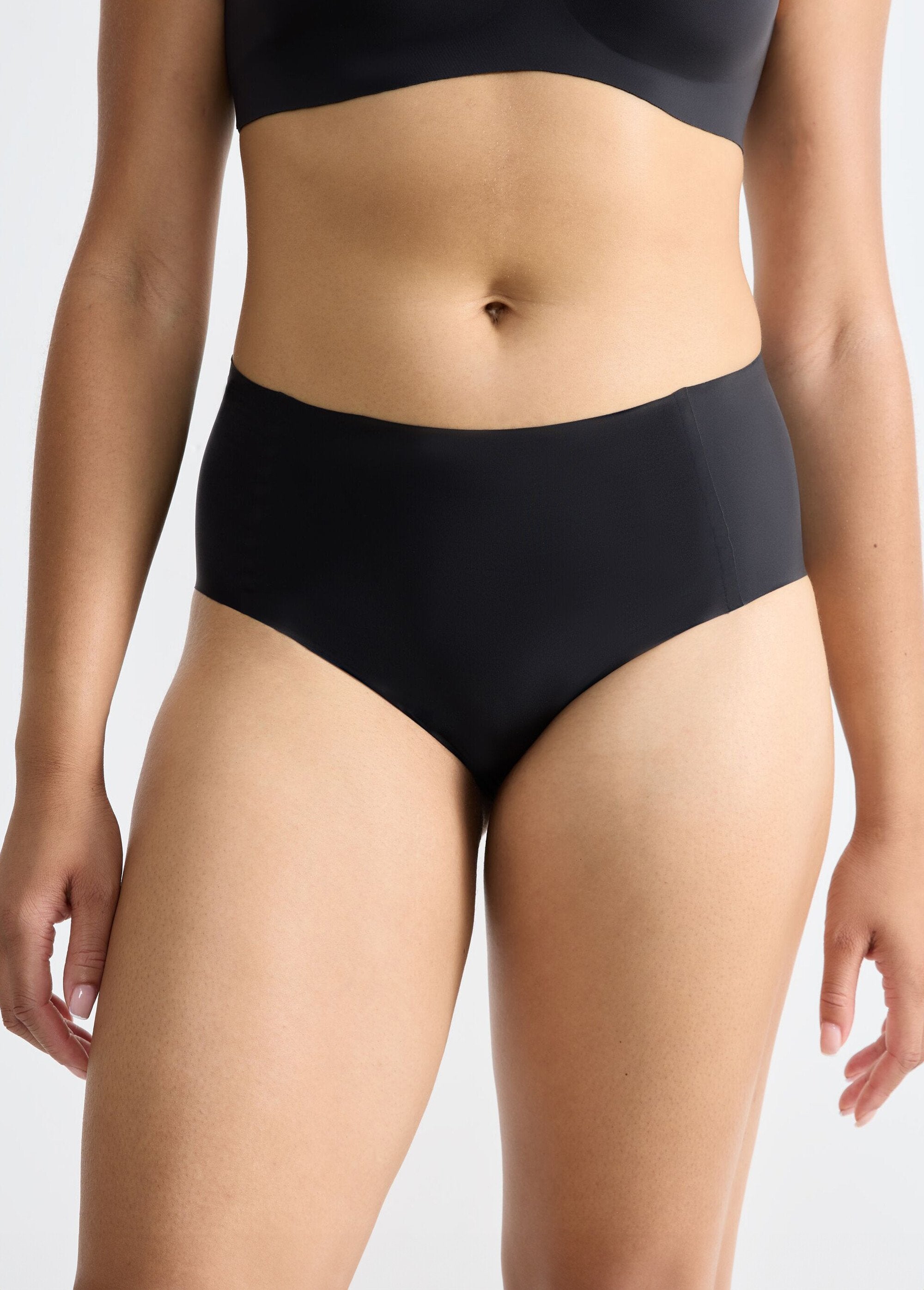 ®_Sloggi_-_Onzichtbare_slip_met_hoge_taille_Noir_FA1_slim