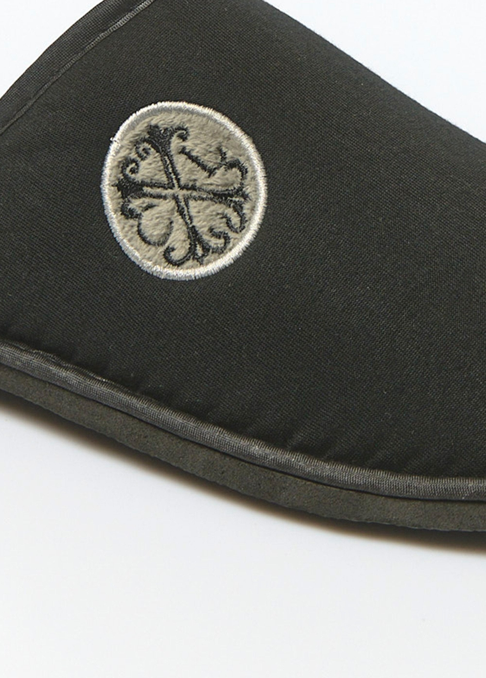 Chique_muiltjes_met_logo_Noir_DE1_slim