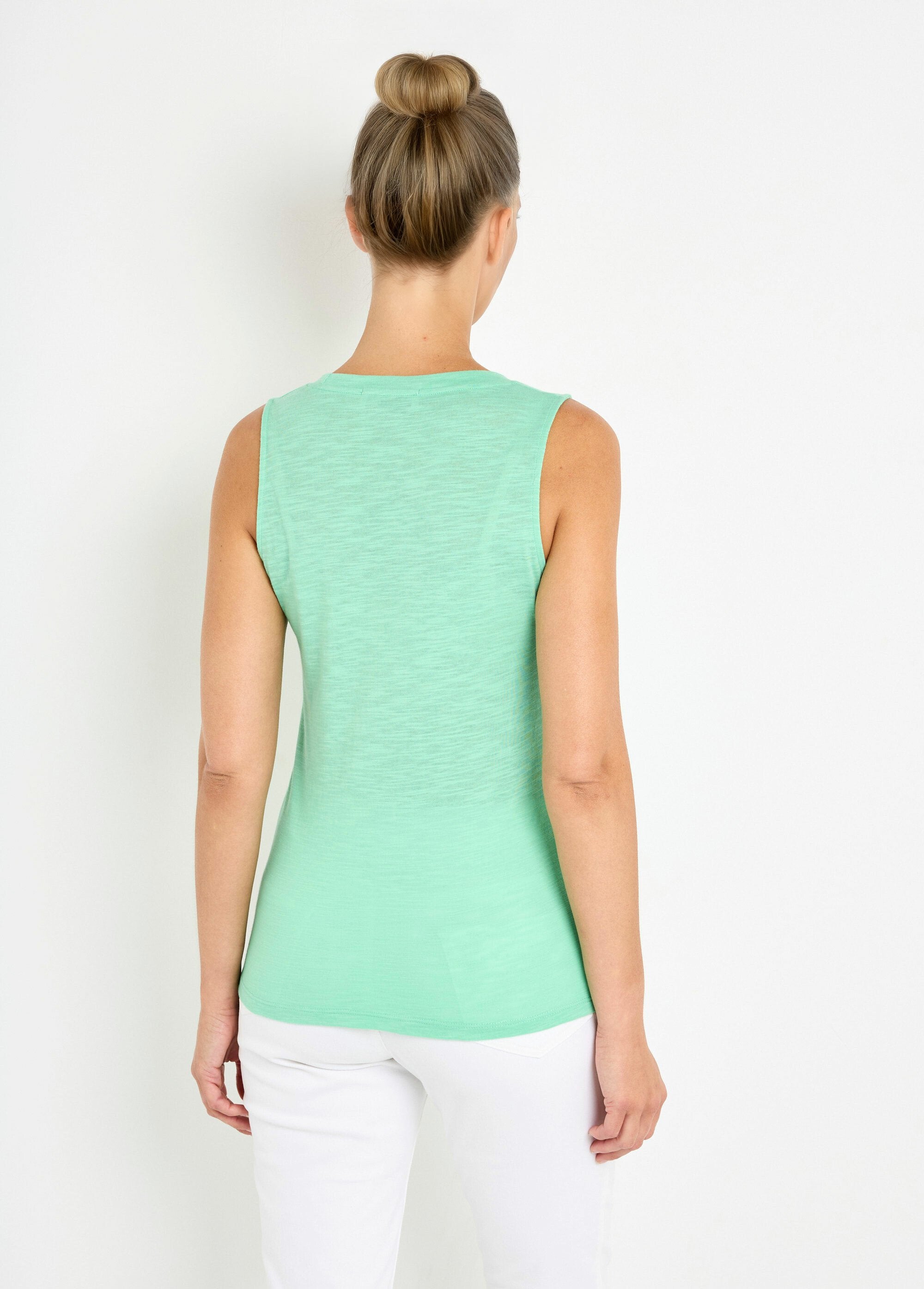 Gevlamde_gebreide_tanktop_met_ballerinakraag_Vert_DO1_slim