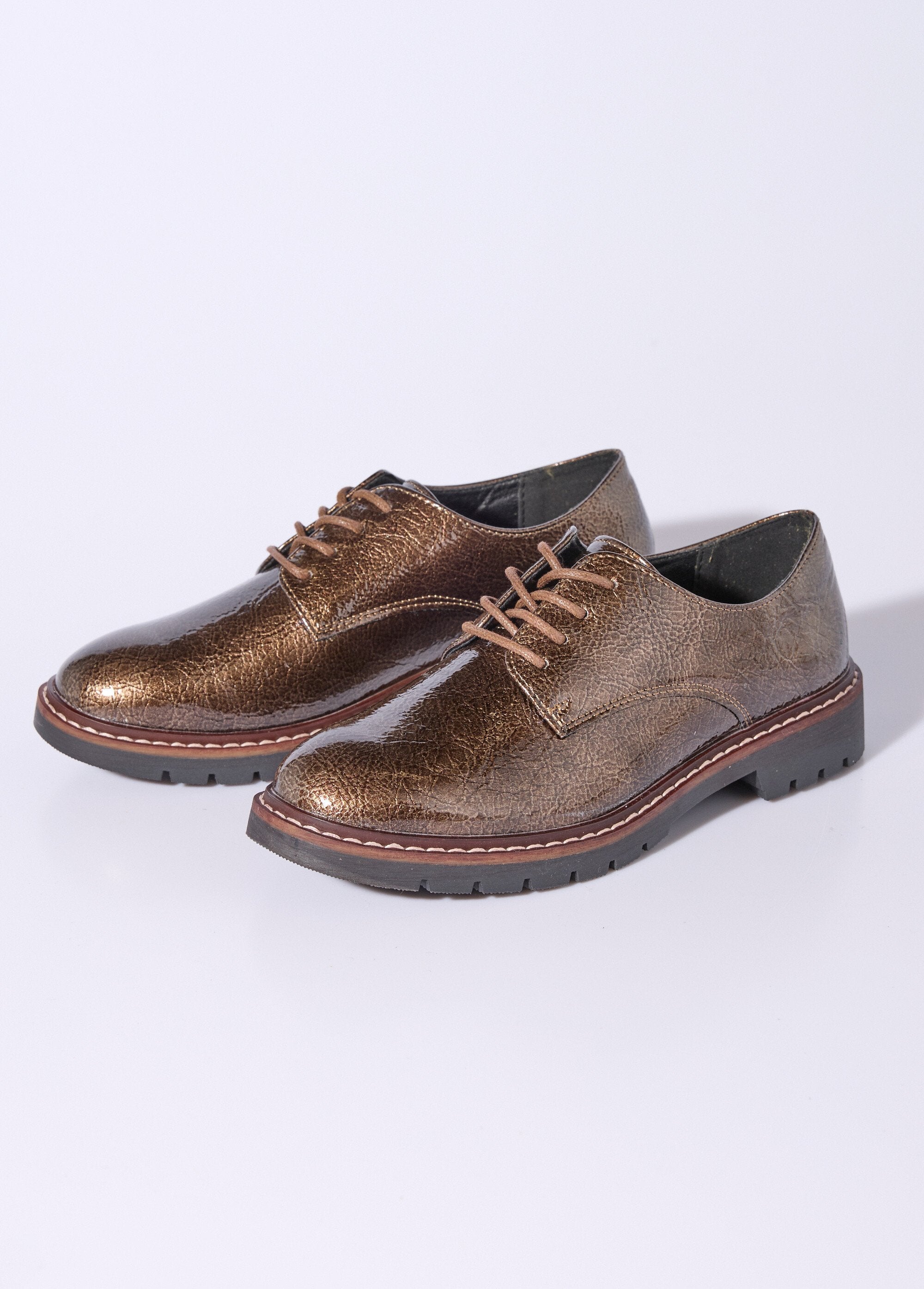 Trendy_derbies_met_lakveters_Bronze_DE1_slim