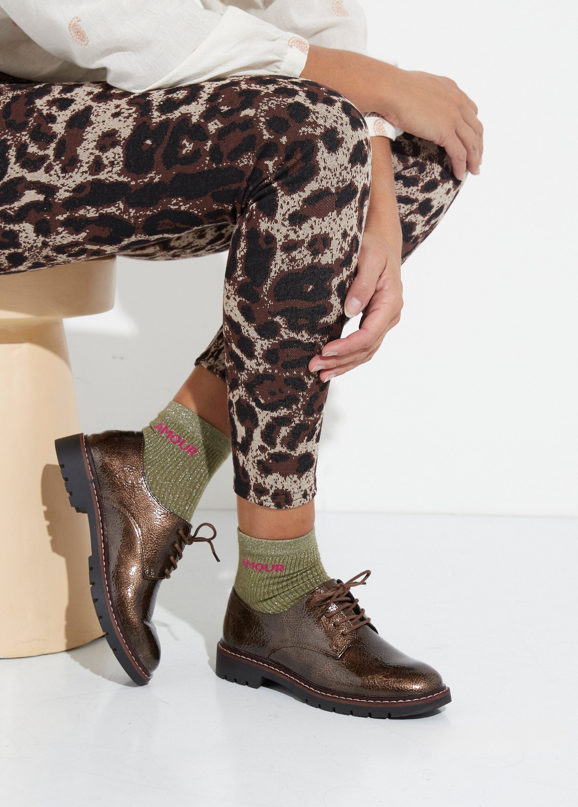 Trendy_derbies_met_lakveters_Bronze_SF1_slim