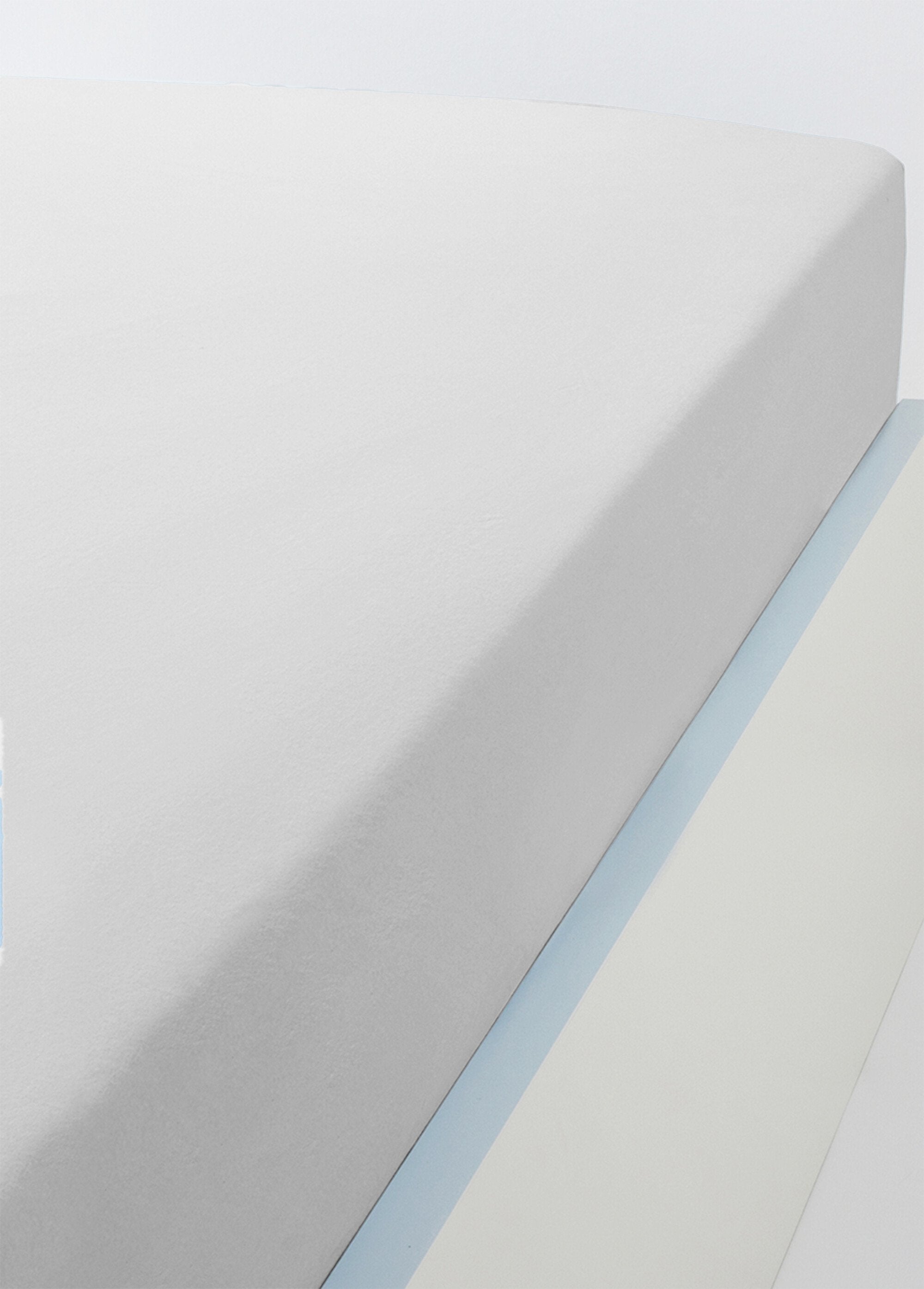 Hoeslaken_in_uni_katoen_jersey_-_set_van_2_Wit+perzikpartij2_FA2_slim