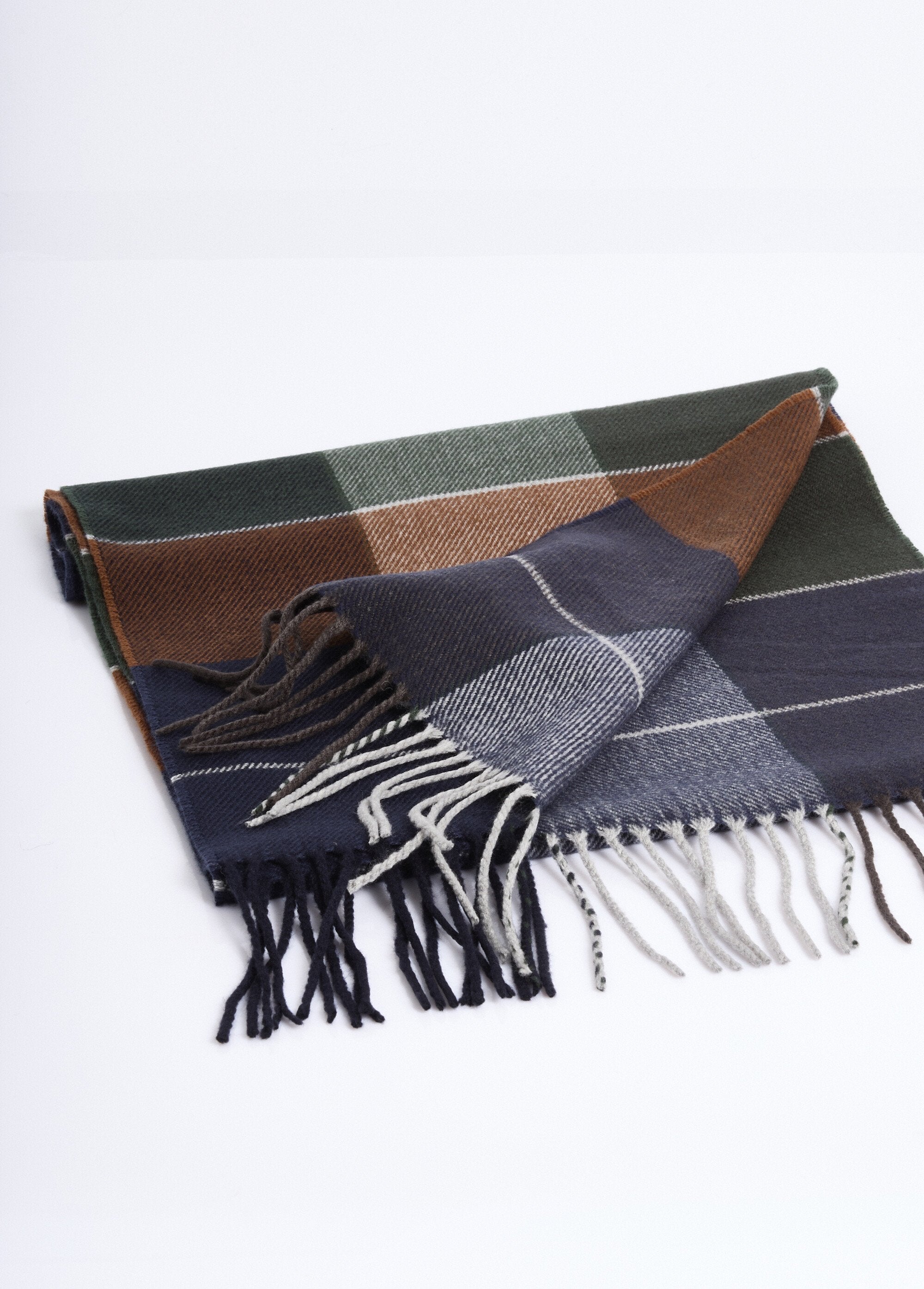 Geruite_sjaal,_veelkleurig_Carreaux_bleu_DE1_slim