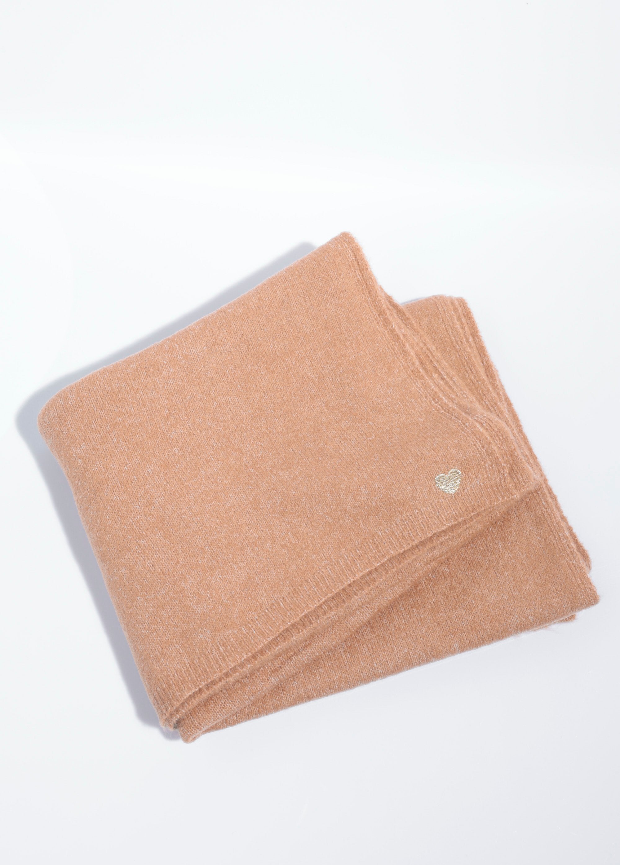 Warme,_fijngeribde_wollen_sjaal_Camel_AP1_slim