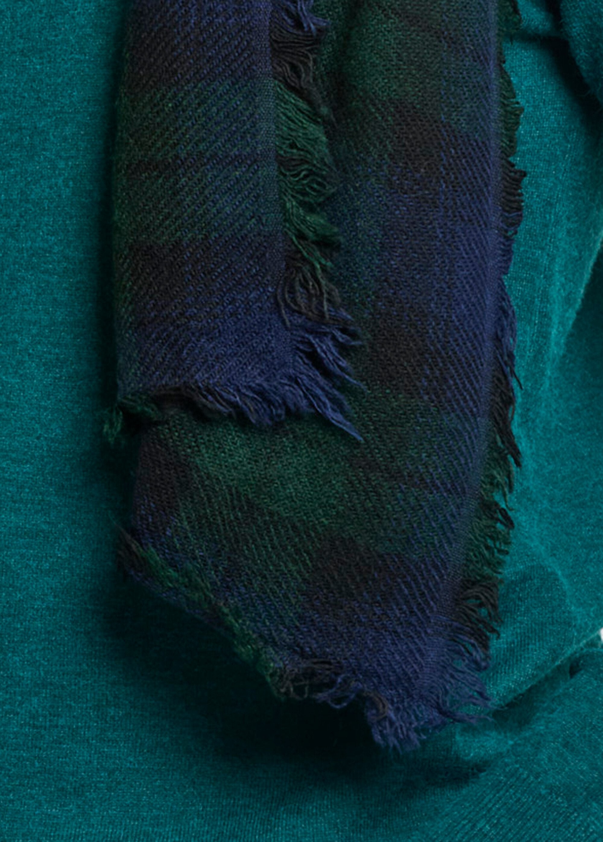 Warme_geruite_herensjaal_met_wol_Marine_et_vert_DE1_slim