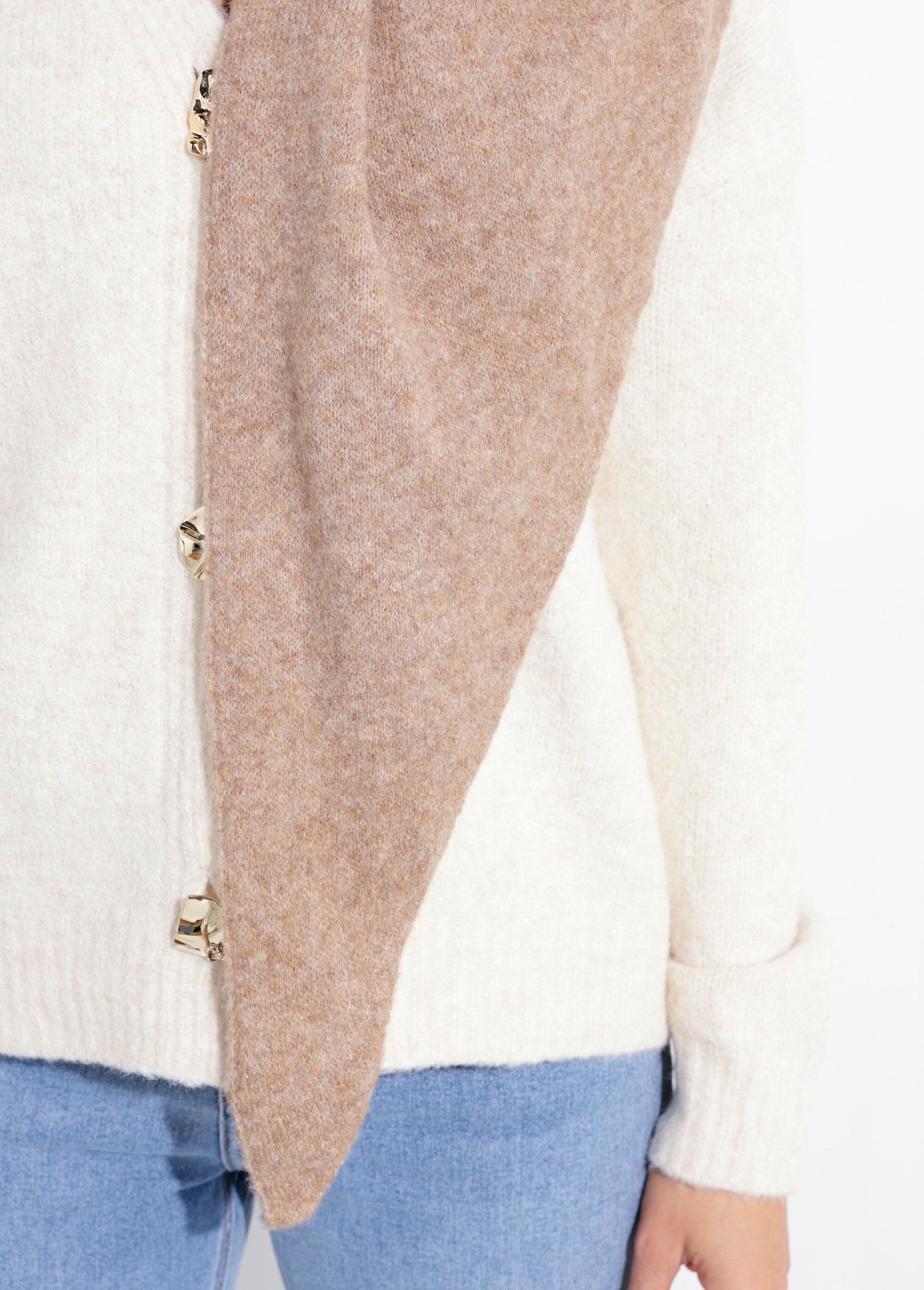 Warme_driehoekige_sjaal,_gebreid_wol_Camel_DE1_slim