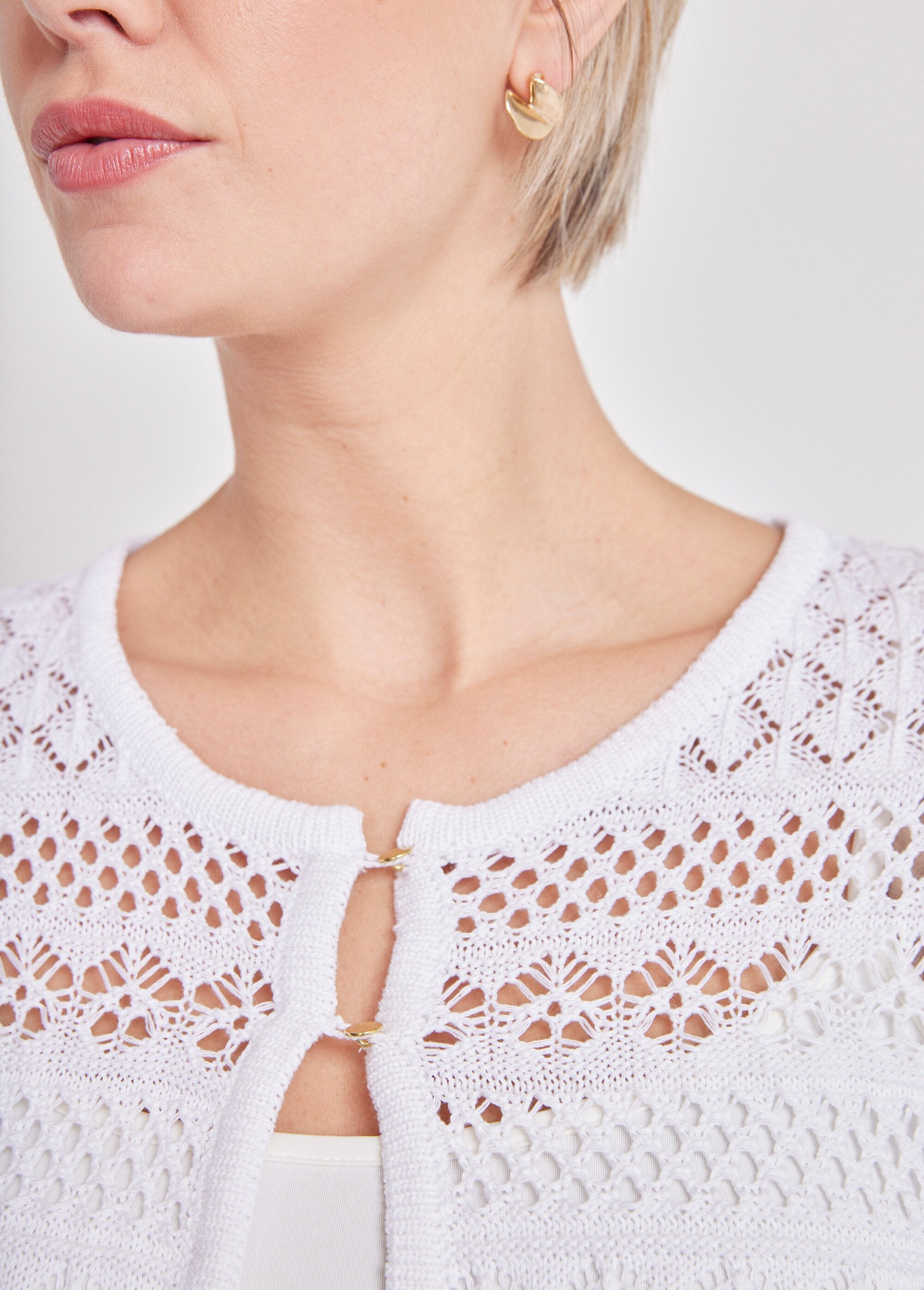 Bolero_vest_met_lange_mouwen_Wit_DE2_slim