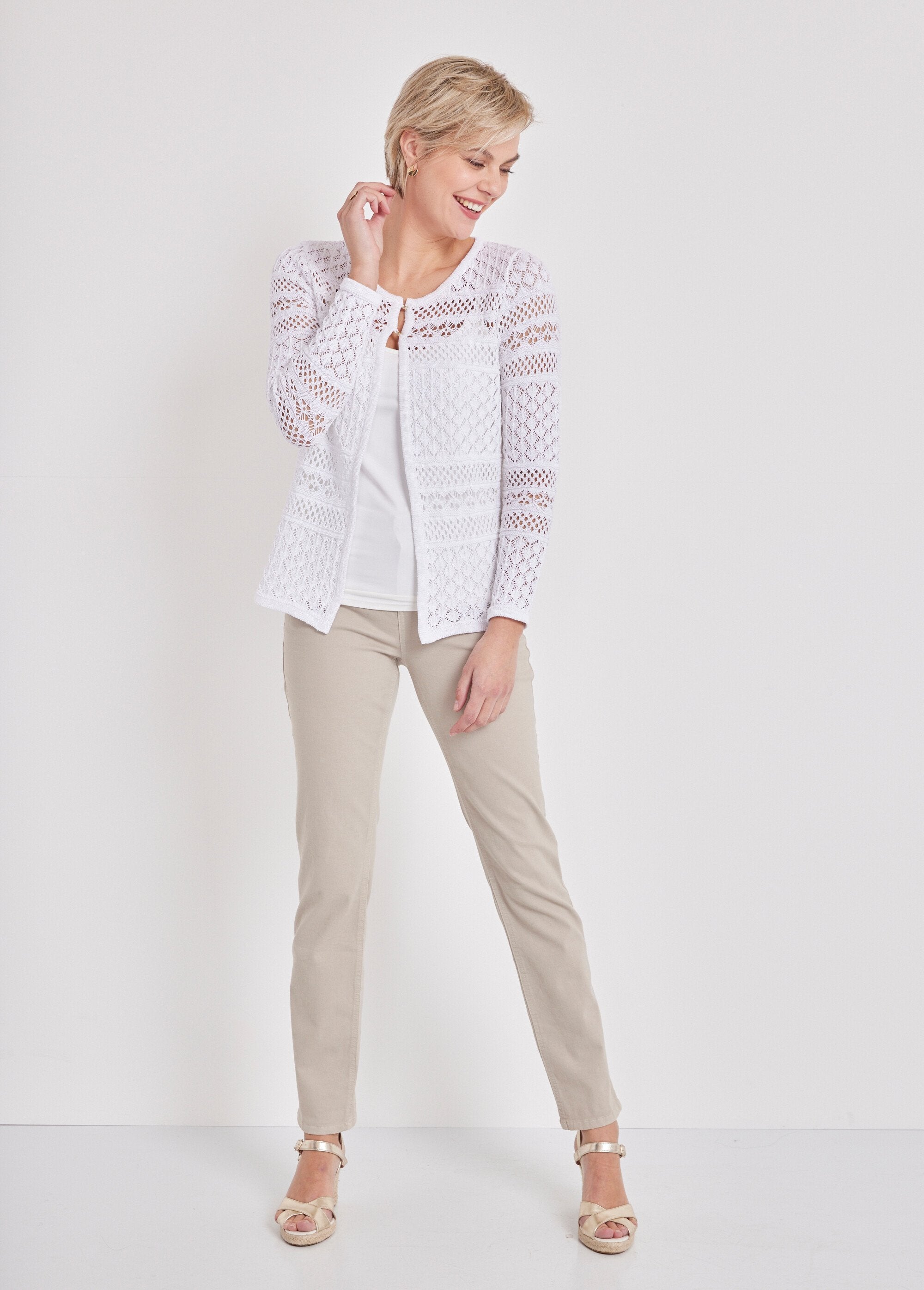 Bolero_vest_met_lange_mouwen_Wit_SF1_slim